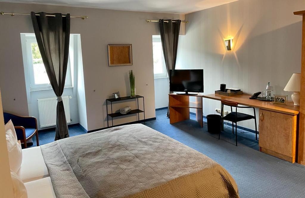 Double Room - Photo 1