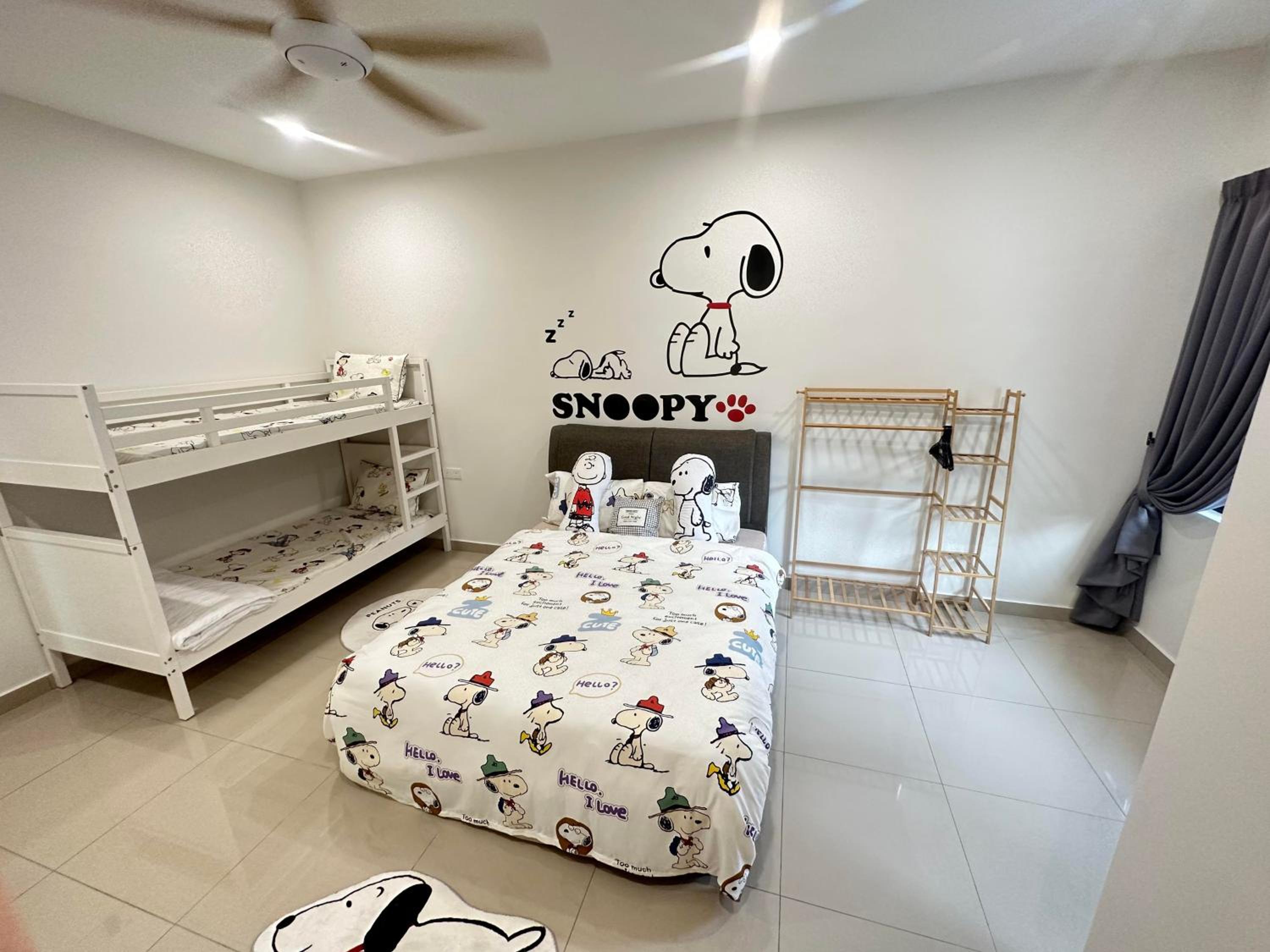 Four-Bedroom House photo 3
