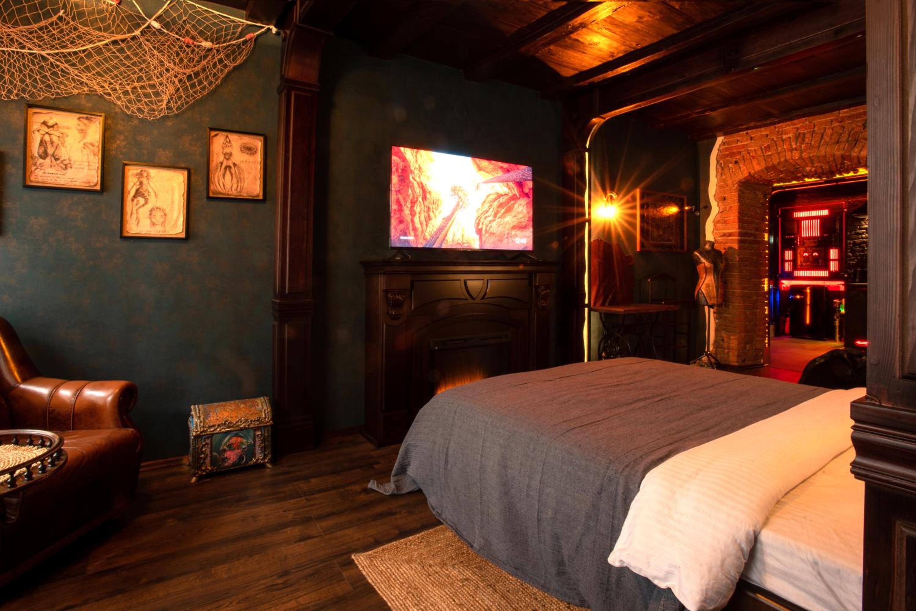 Studio Apartment