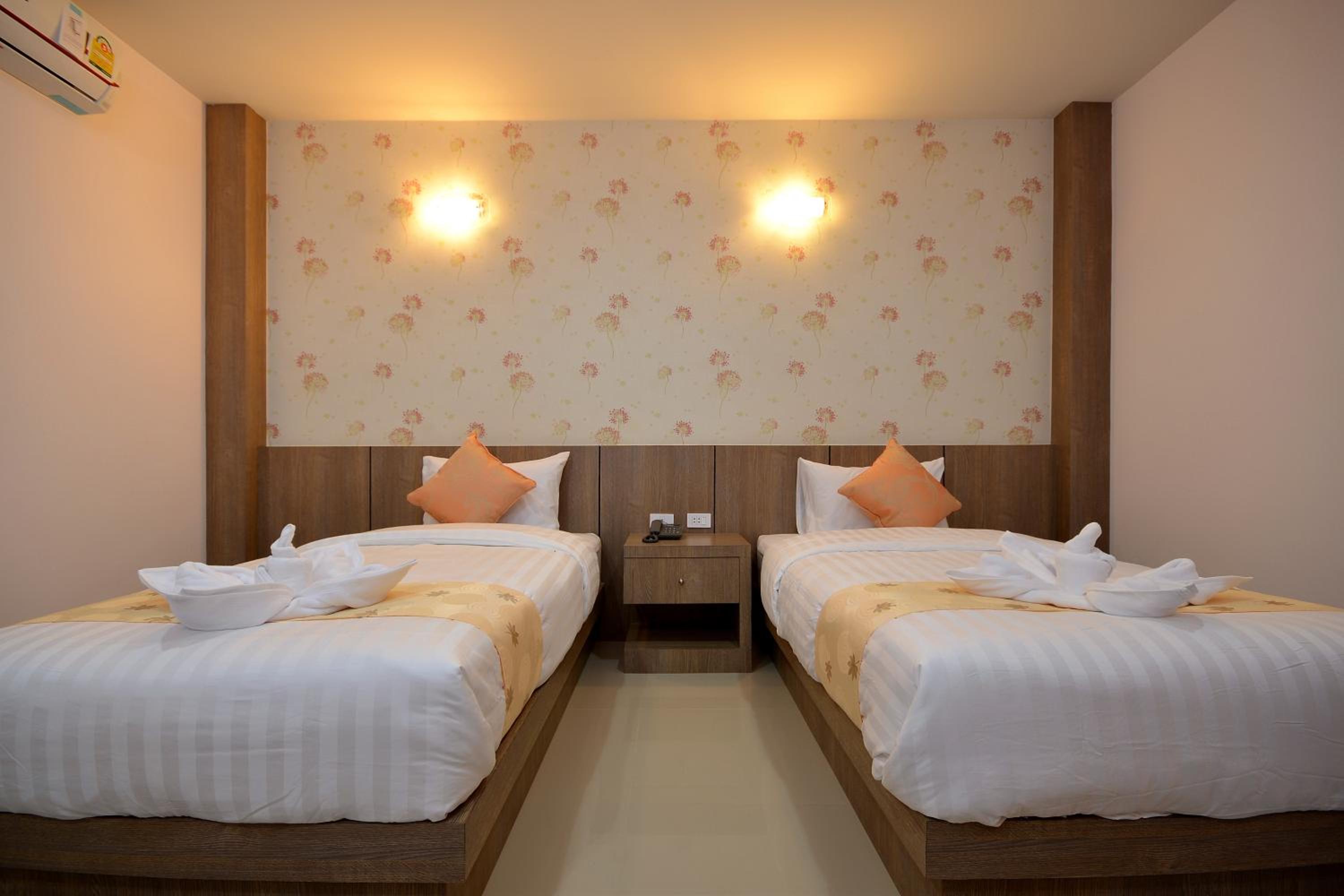 Standard Twin Room photo 1