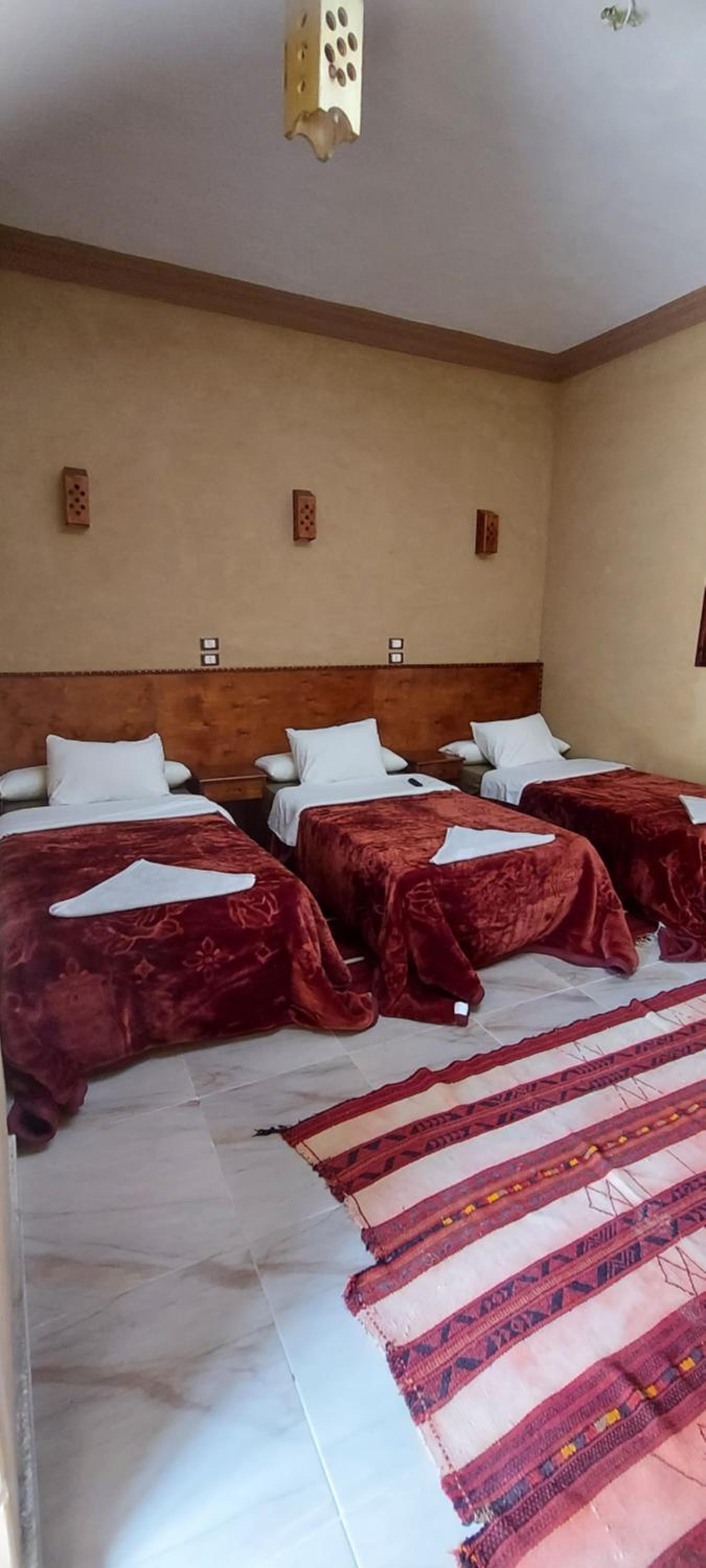 Standard Triple Room - Photo 1