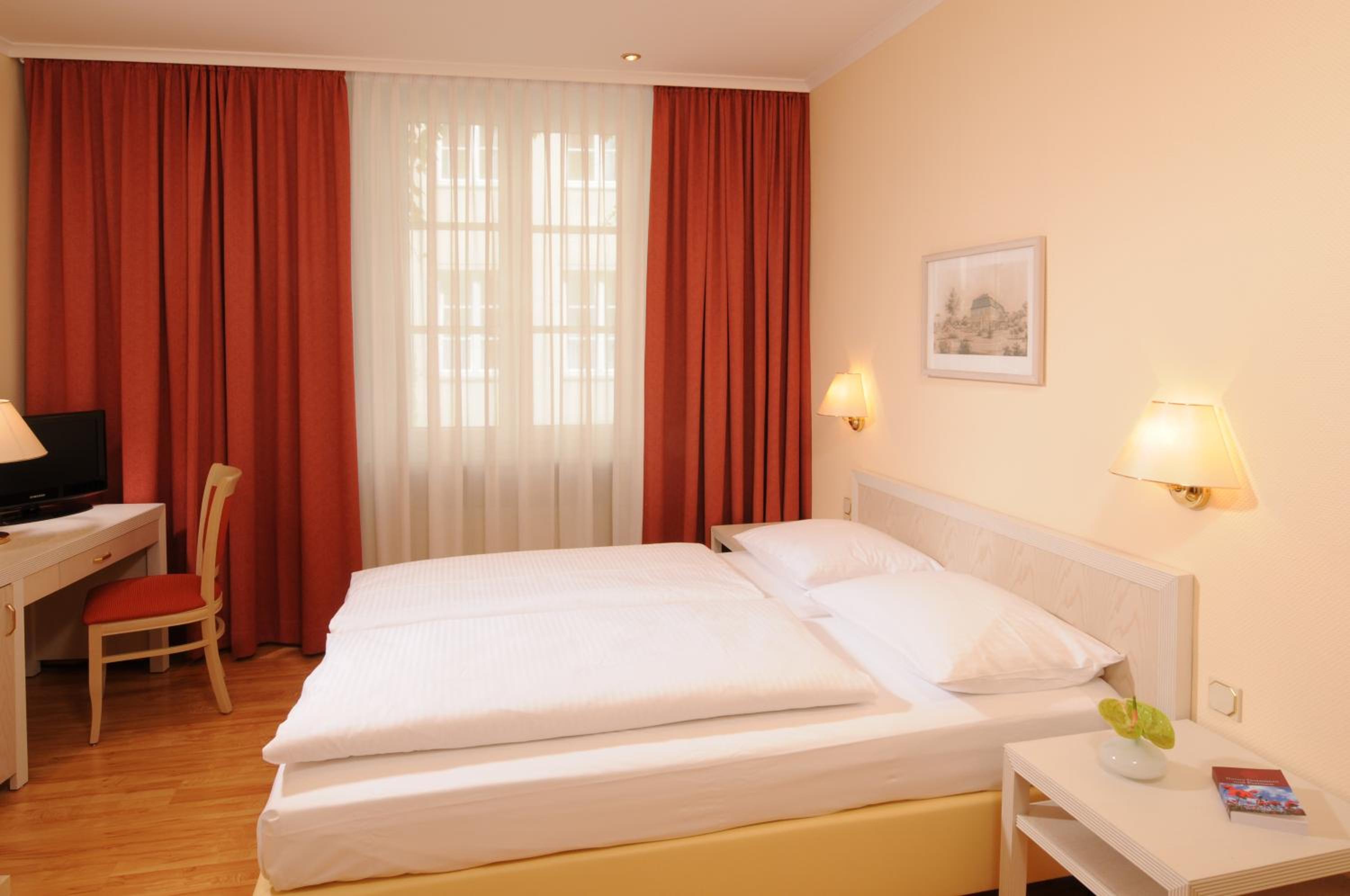 Single Room photo 3