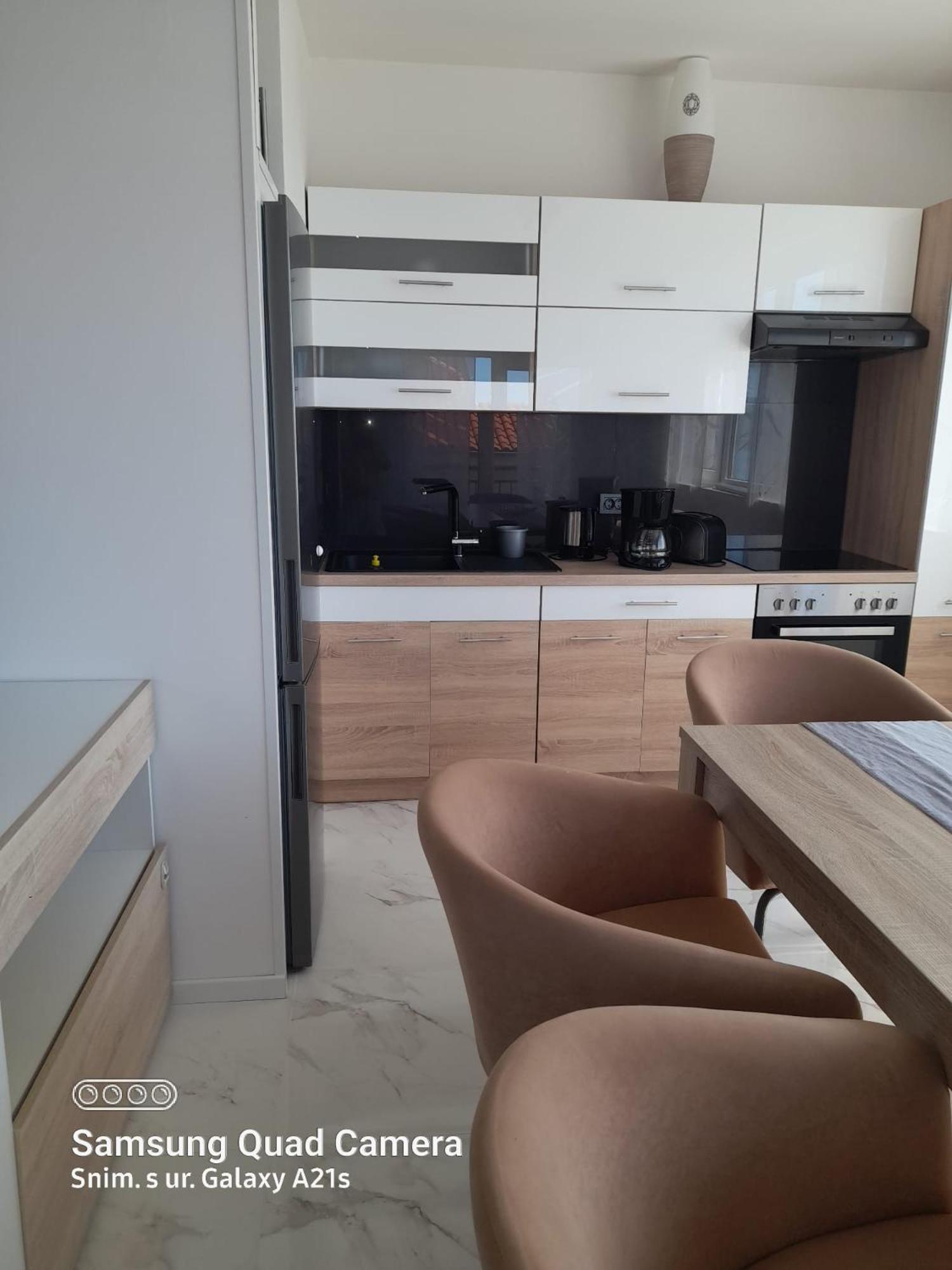 Two-Bedroom Apartment with Balcony photo 3