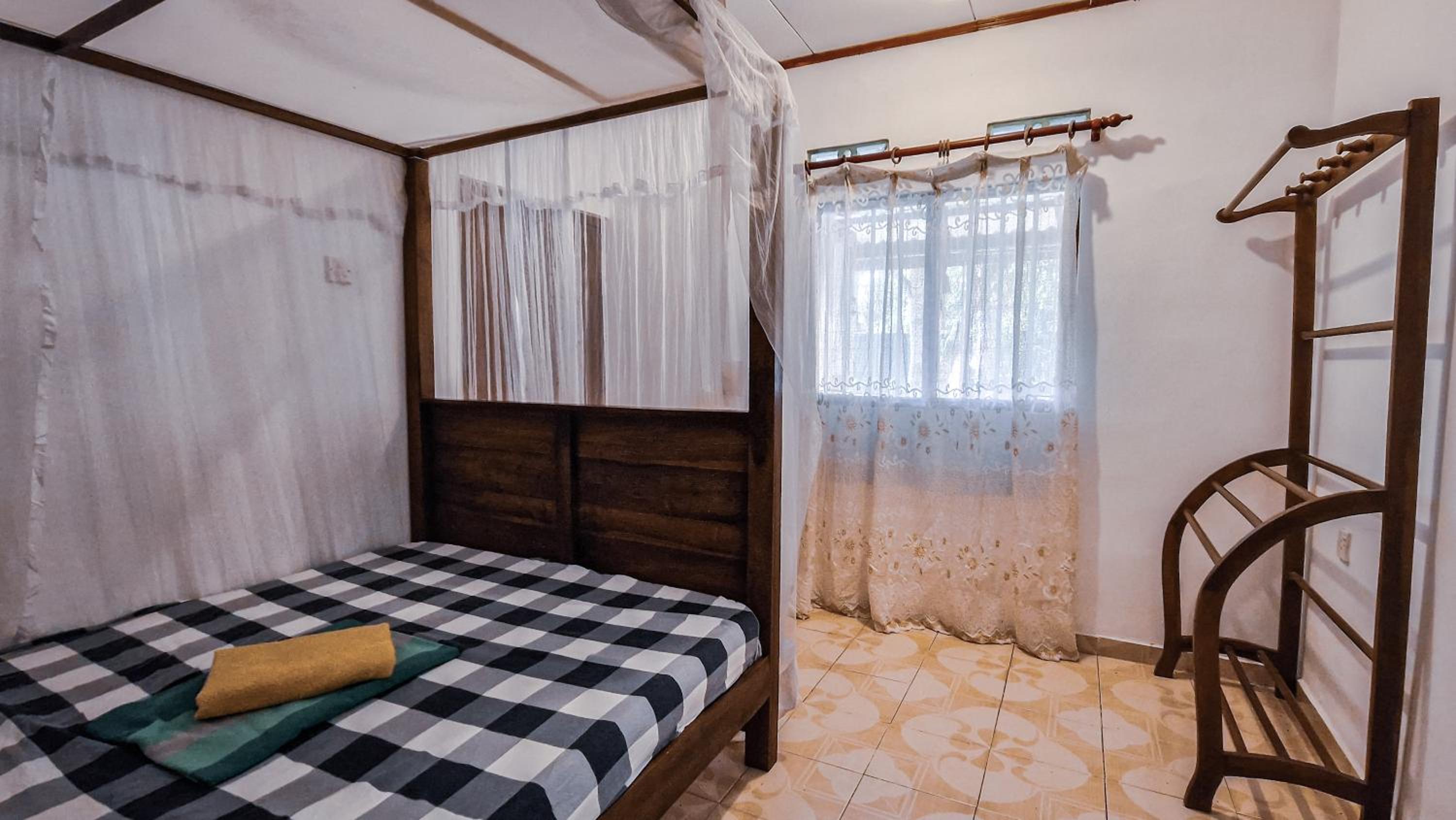 Standard Double Room with Fan photo 3