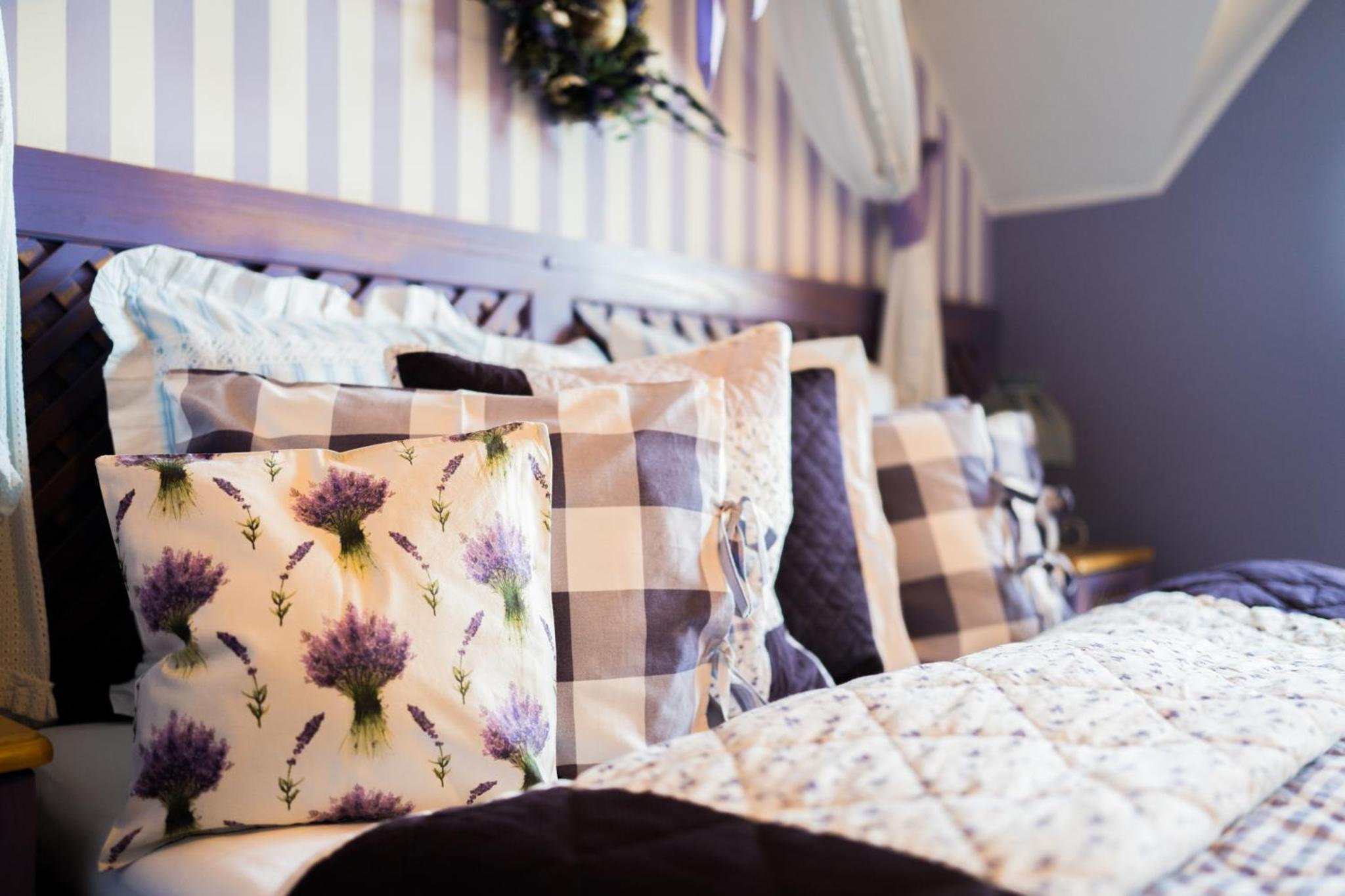 Double Room - Photo 7