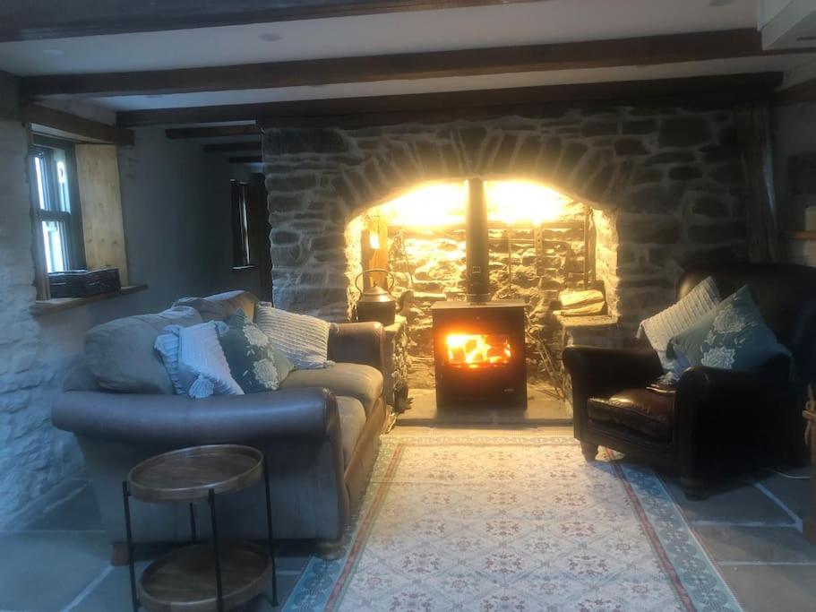 Three-Bedroom House photo 2