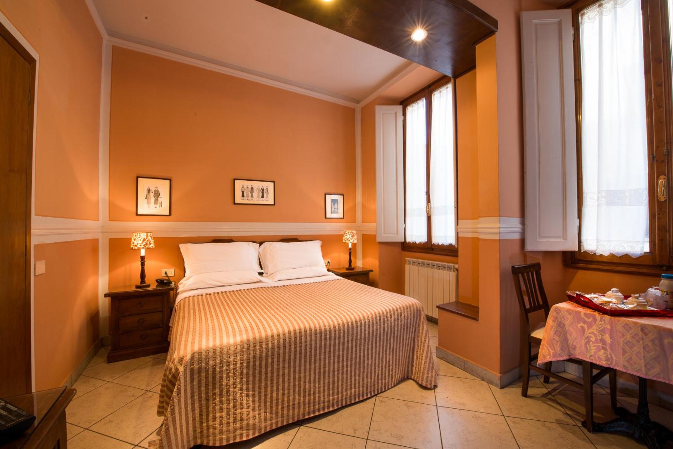 Double Room photo 2
