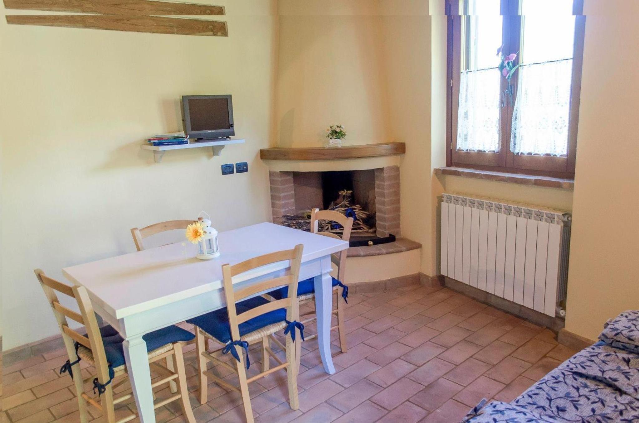 One-Bedroom Apartment - Photo 4
