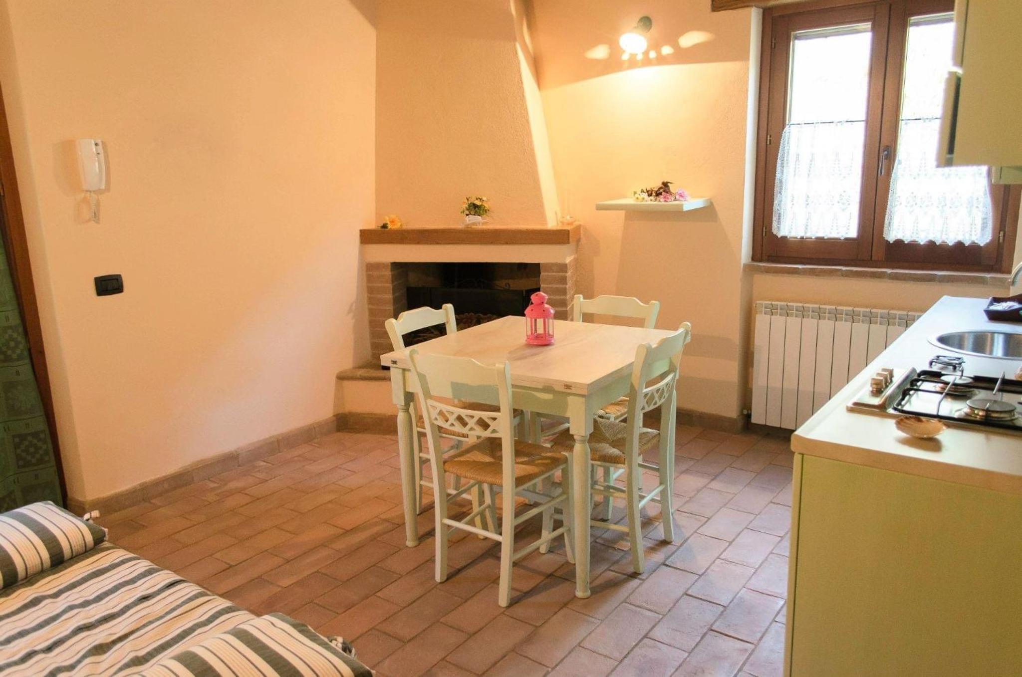 One-Bedroom Apartment - Photo 8