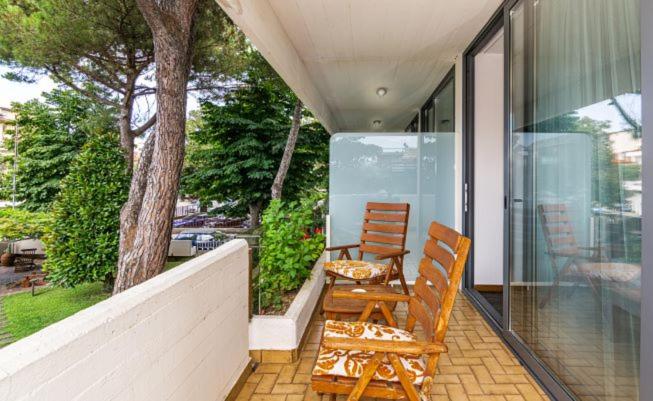 Double or Twin Room with Balcony - Beach Access photo 3