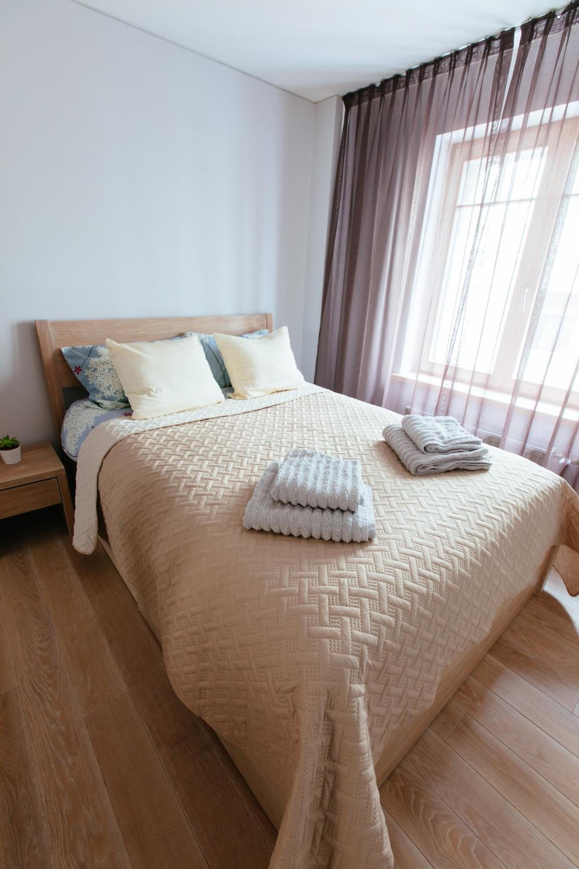 Two-Bedroom Apartment - Photo 25