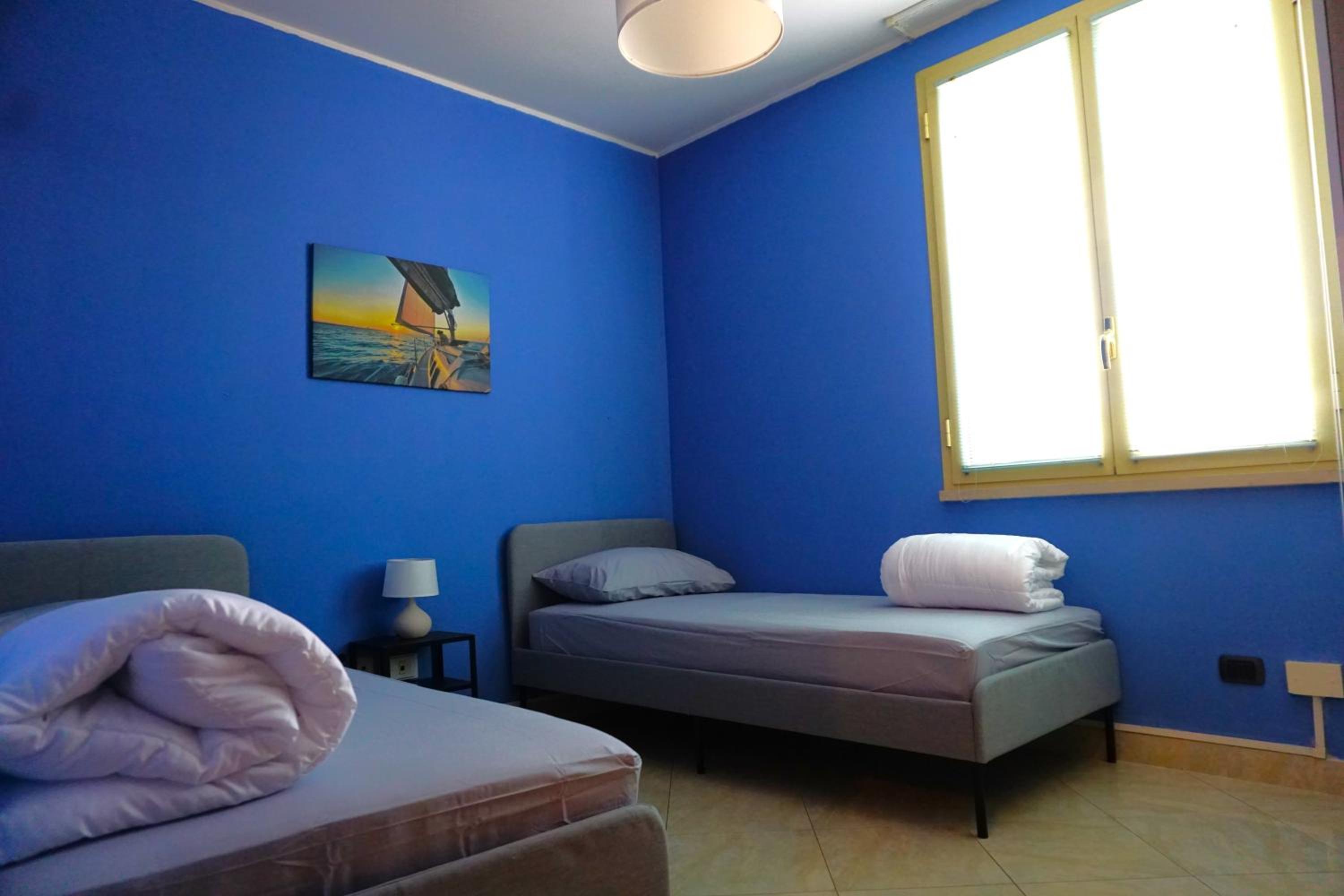 Twin Room with Private Bathroom photo 1