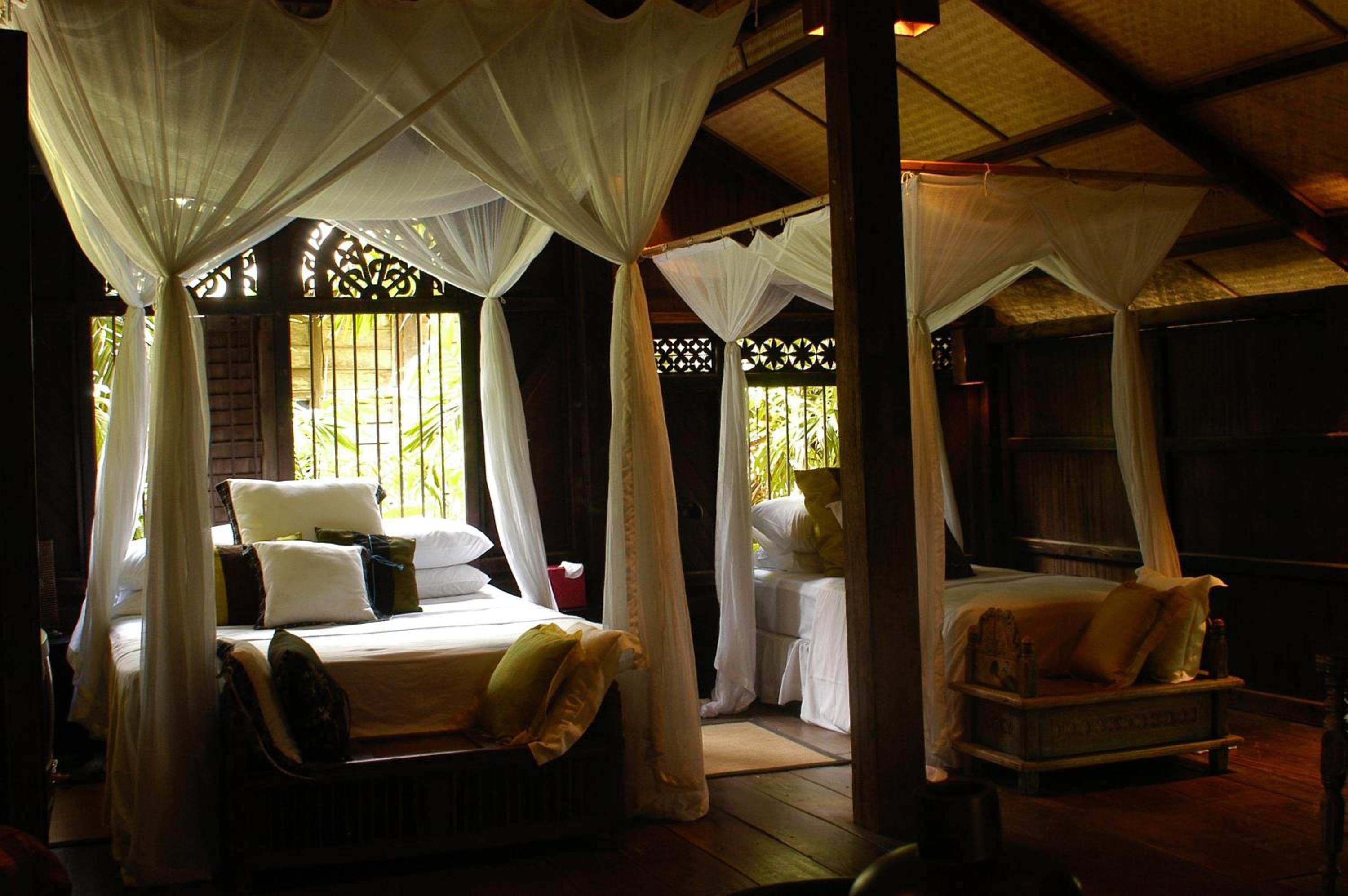 Black Coral Villa with Sundeck  photo 2