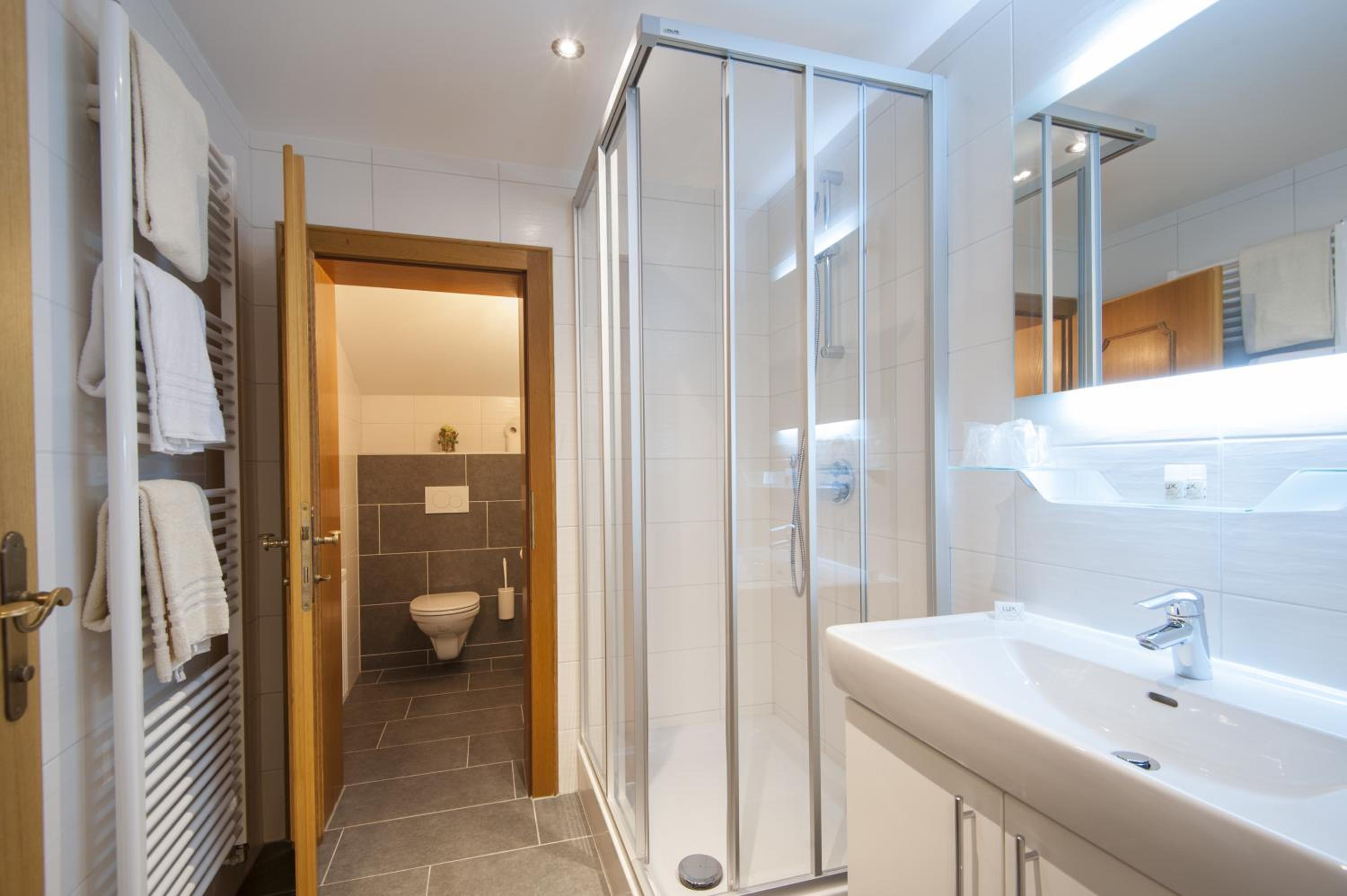 Double Room with Pool View photo 3