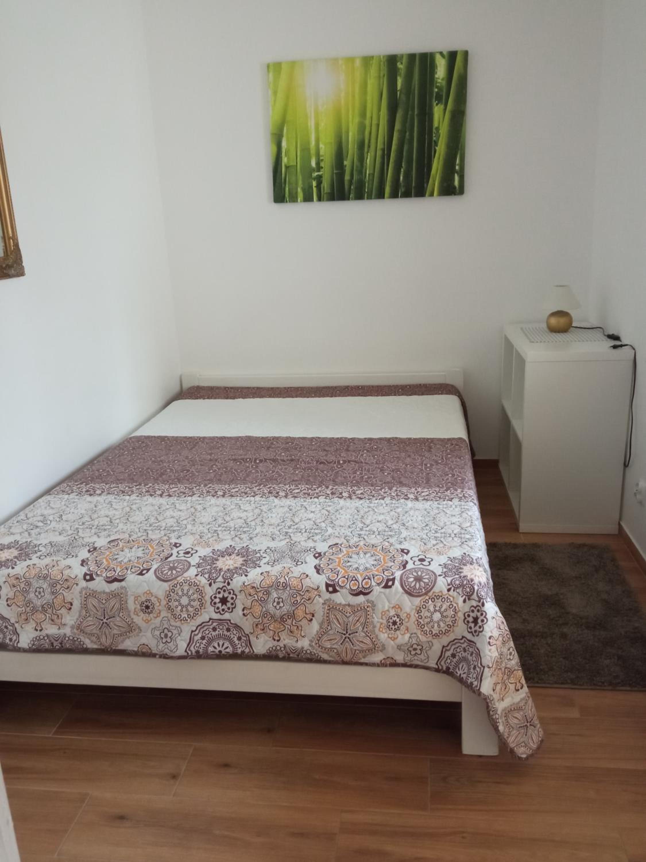 Apartment with Balcony photo 2