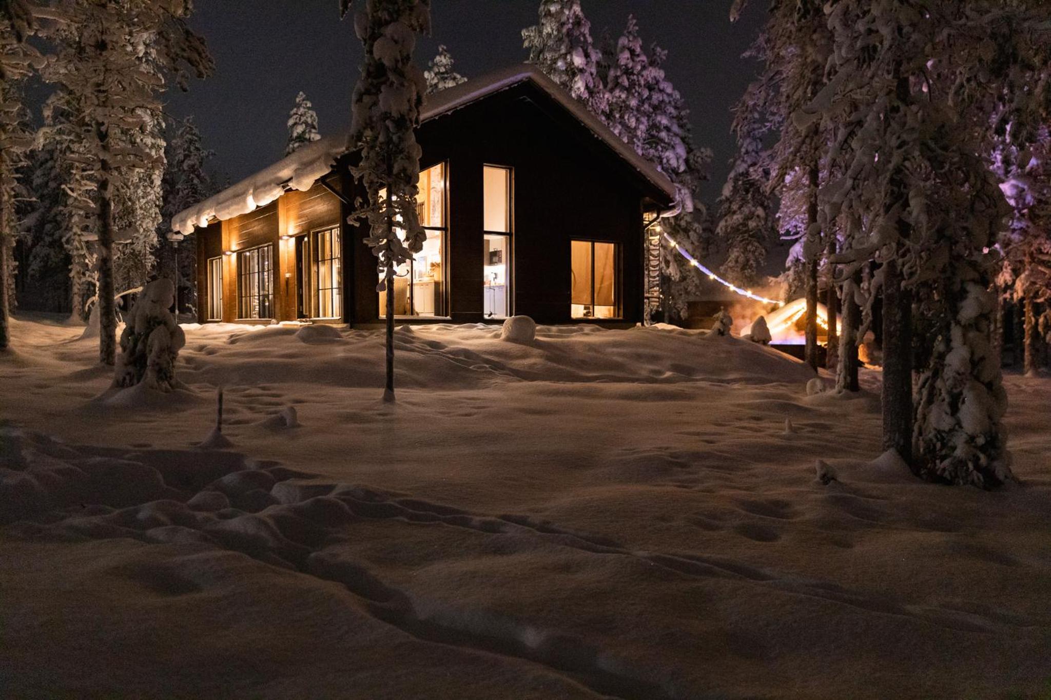 Three-Bedroom Villa - Photo 41