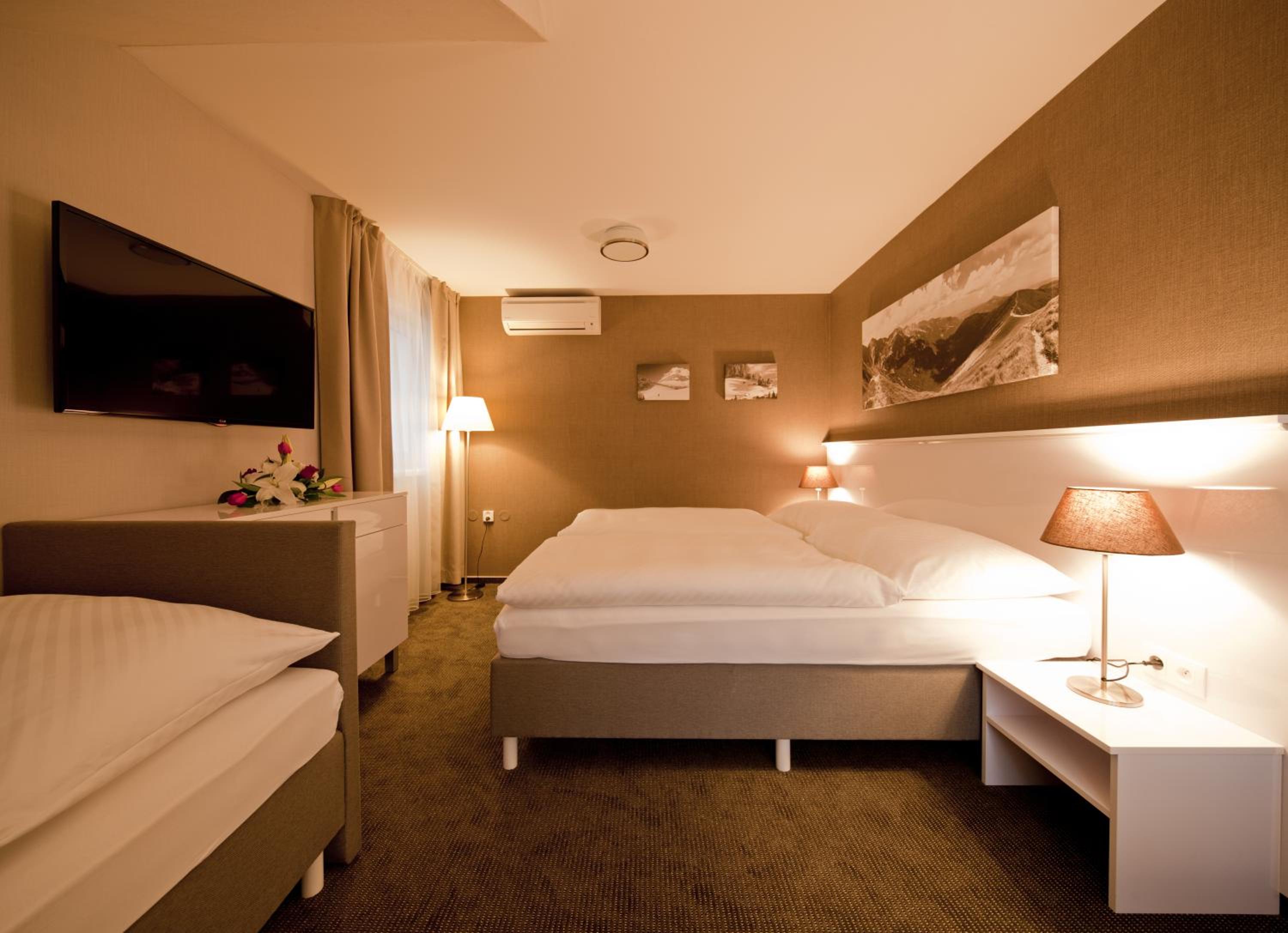 One-Bedroom Suite photo 1