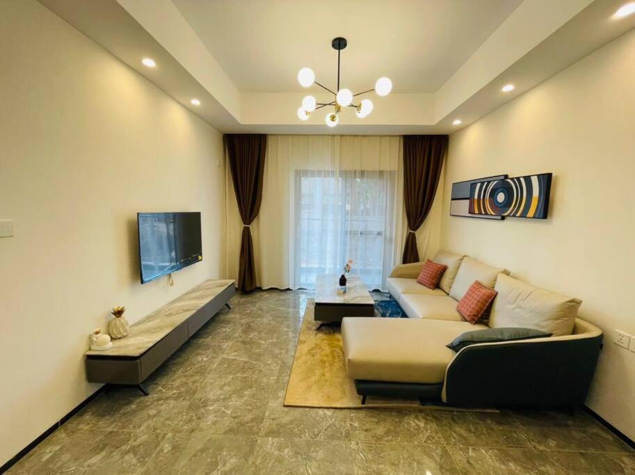Two-Bedroom Apartment - Photo 6