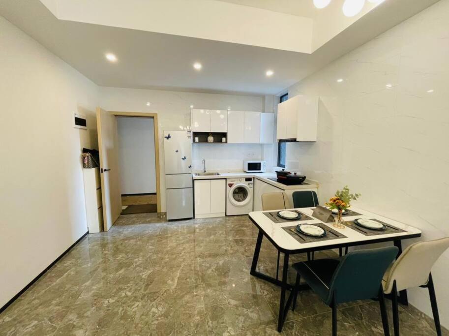 Two-Bedroom Apartment - Photo 7