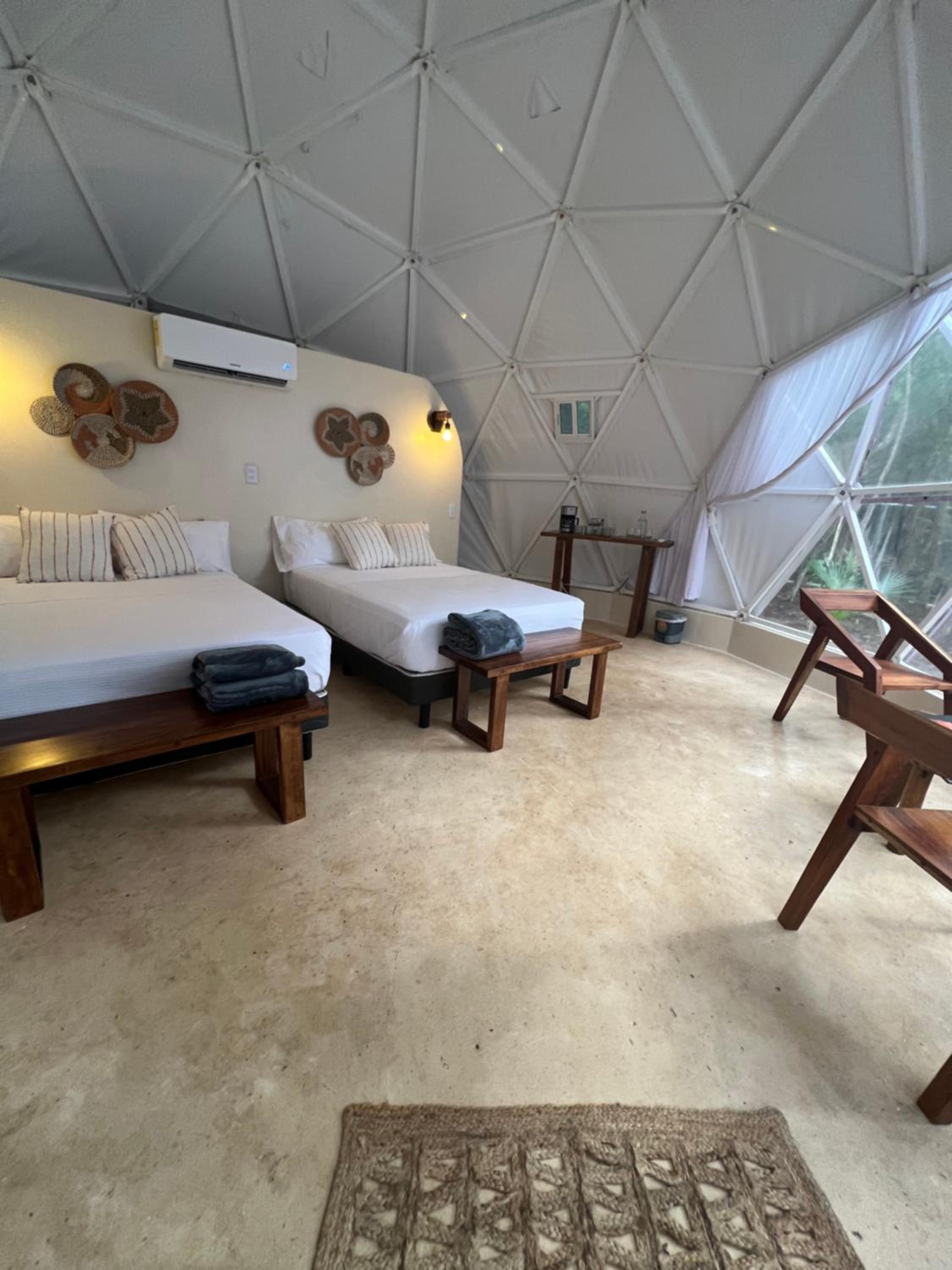 Twin Room with Private Bathroom - Photo 14