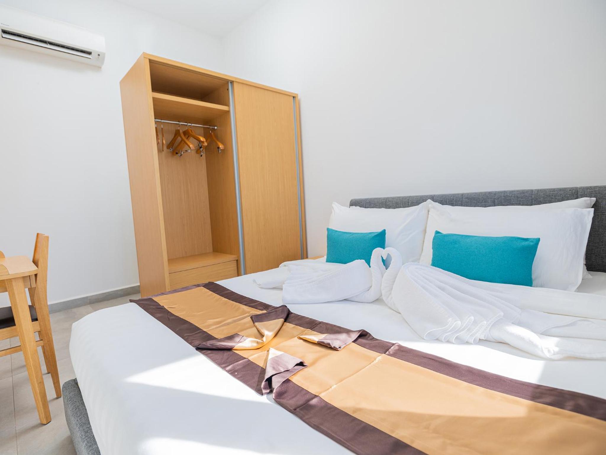 One Bedroom Suite photo 3