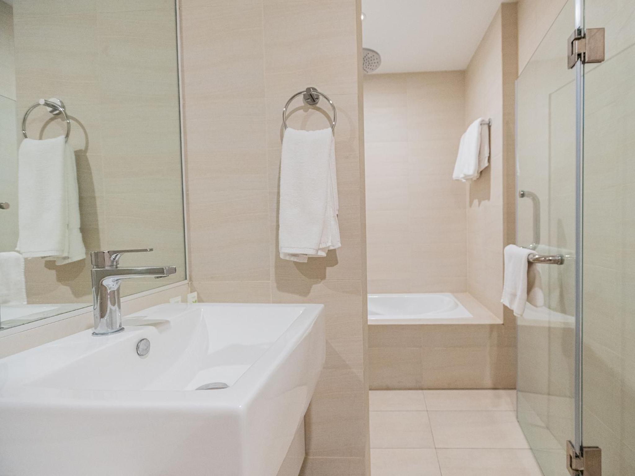 One Bedroom Suite photo 2