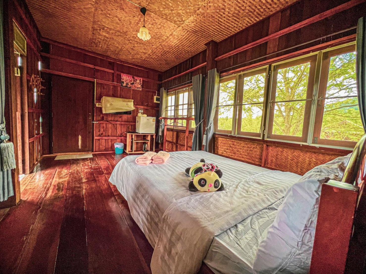 One-Bedroom Bungalow