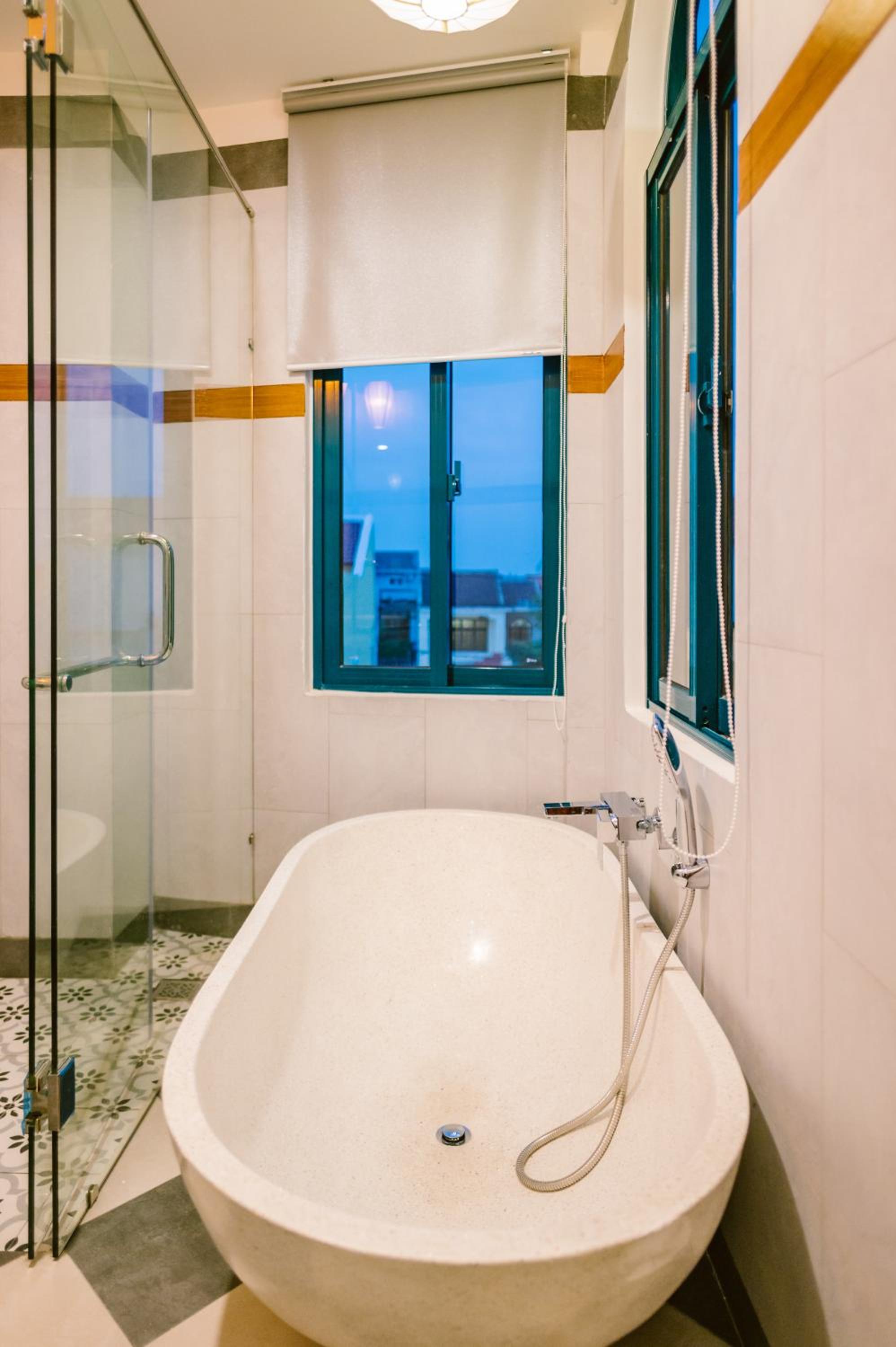 Deluxe Suite - Photo 2