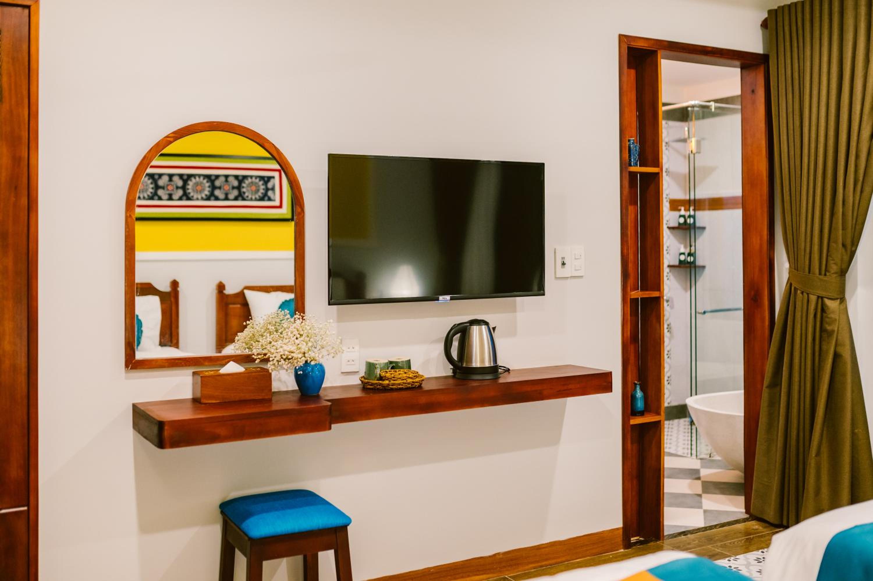 Deluxe Suite - Photo 5
