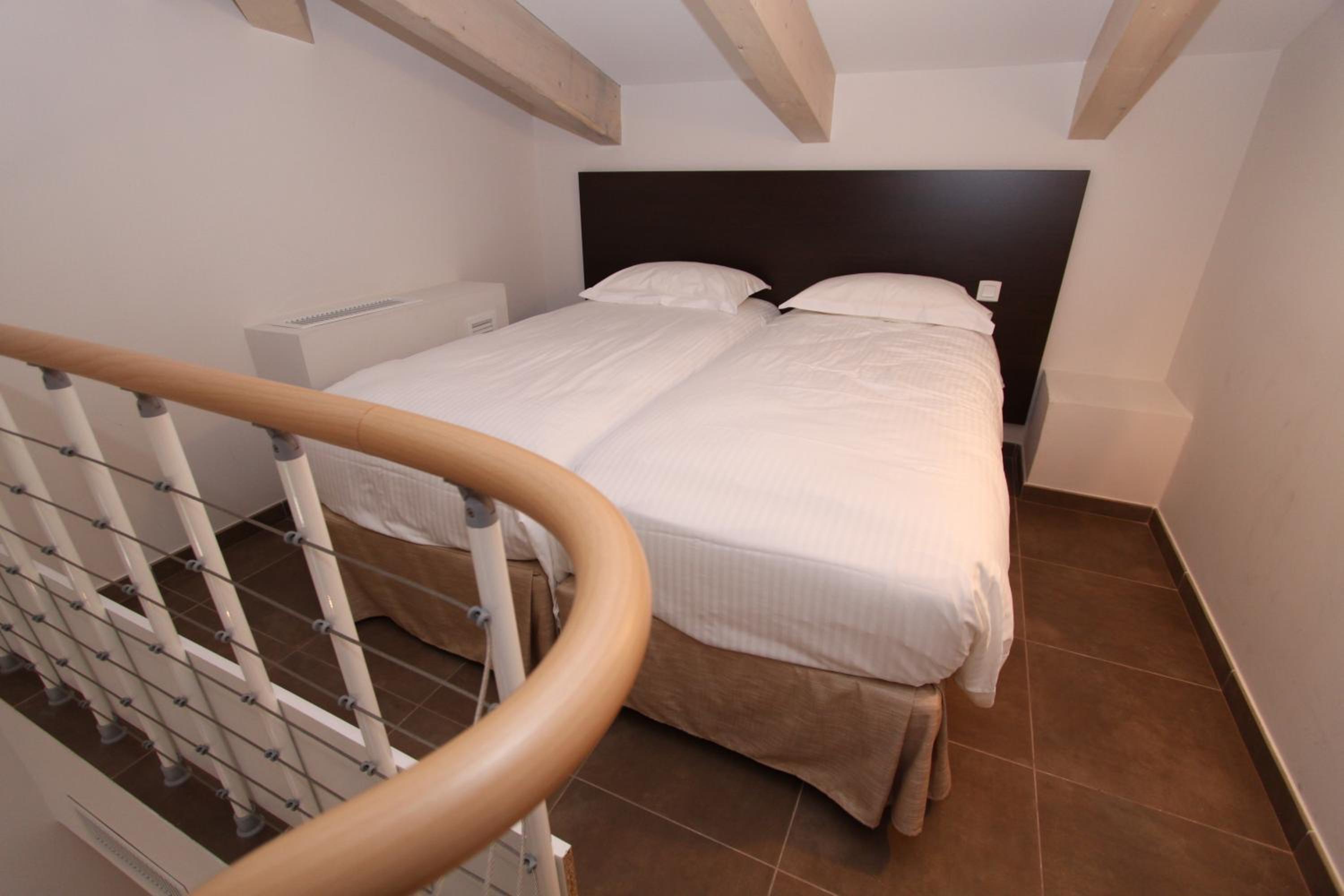 Quadruple Room - Photo 2