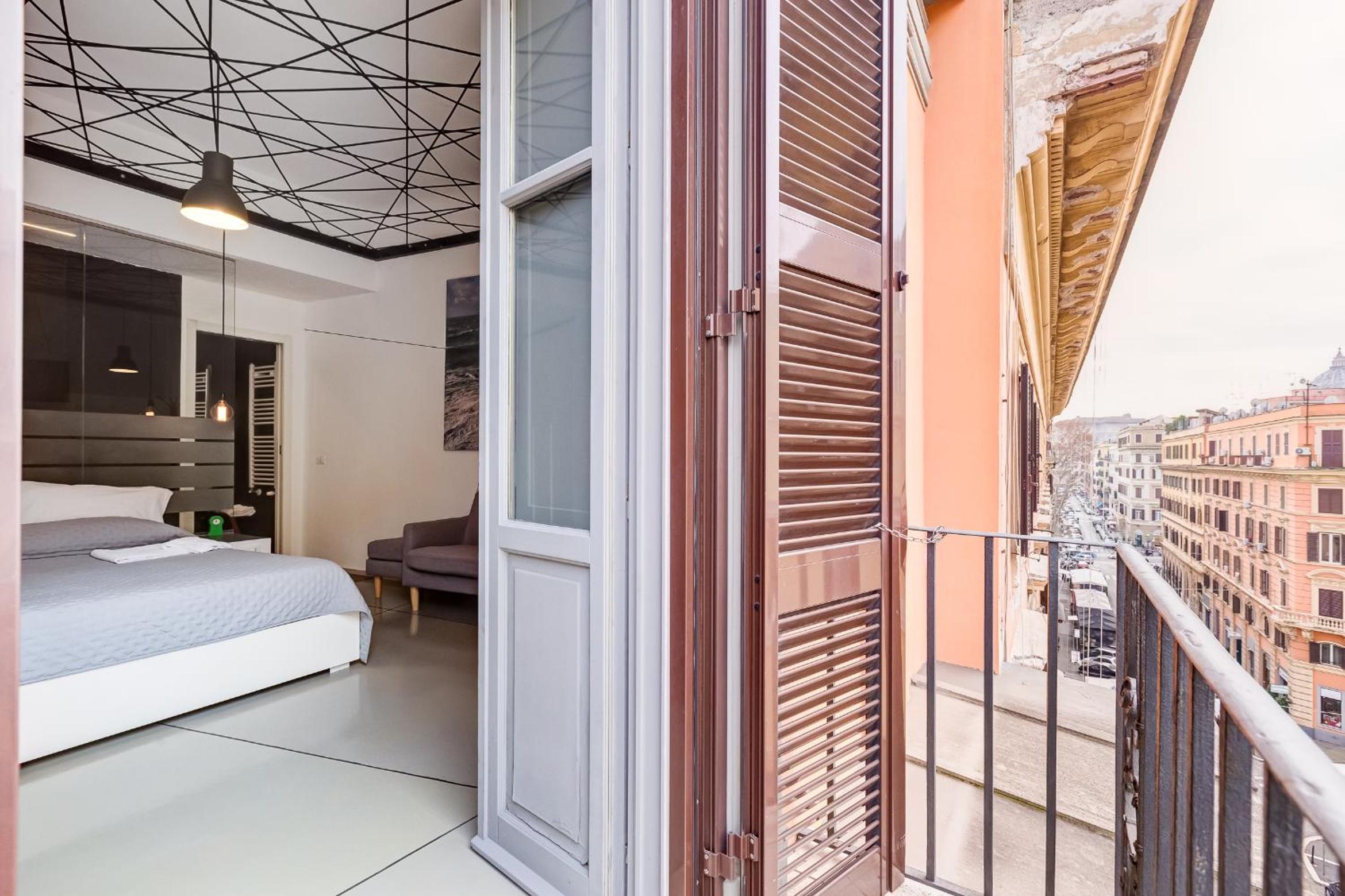 Junior Suite with Balcony photo 3