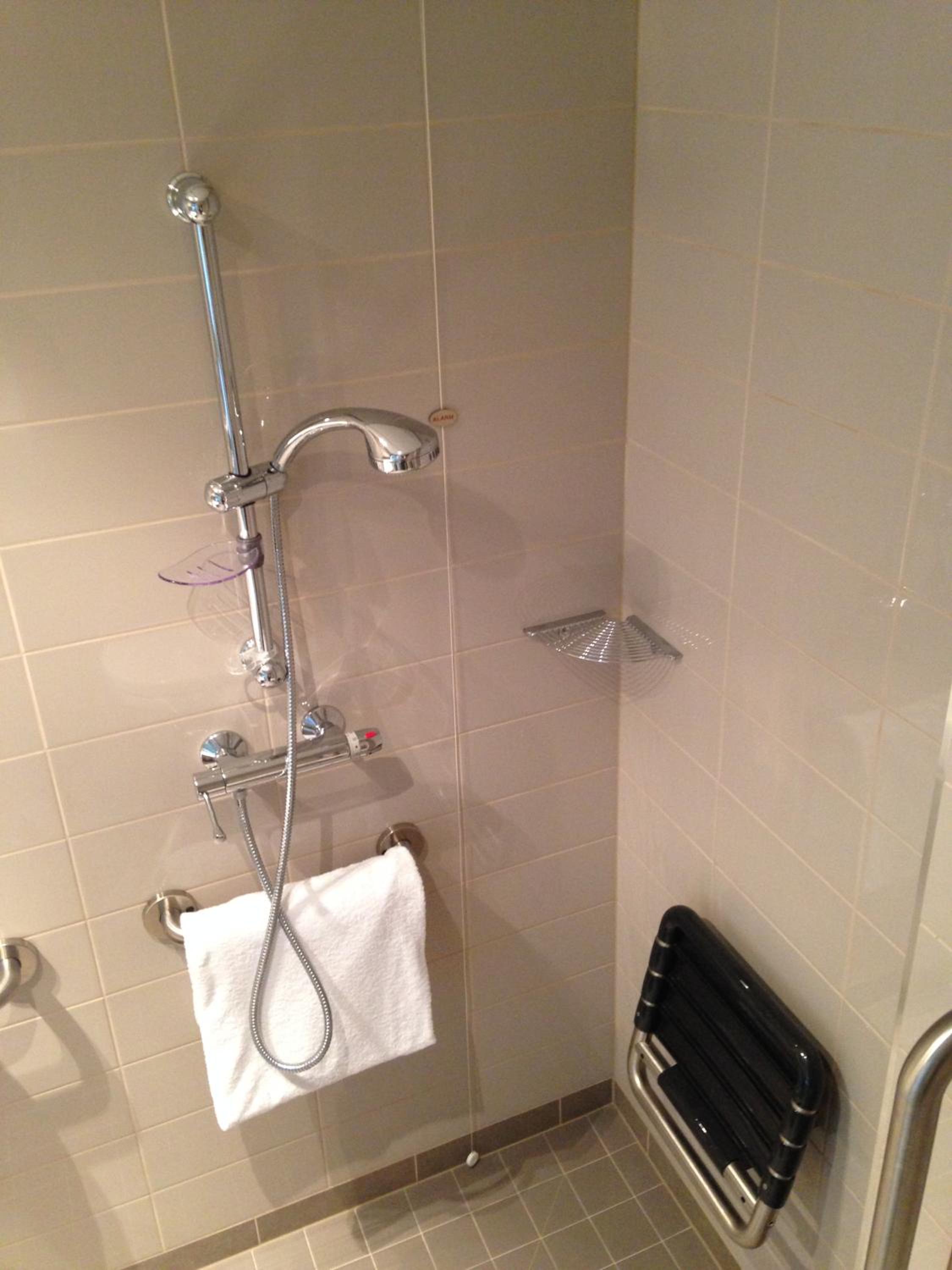 Standard Twin Room - Accessible