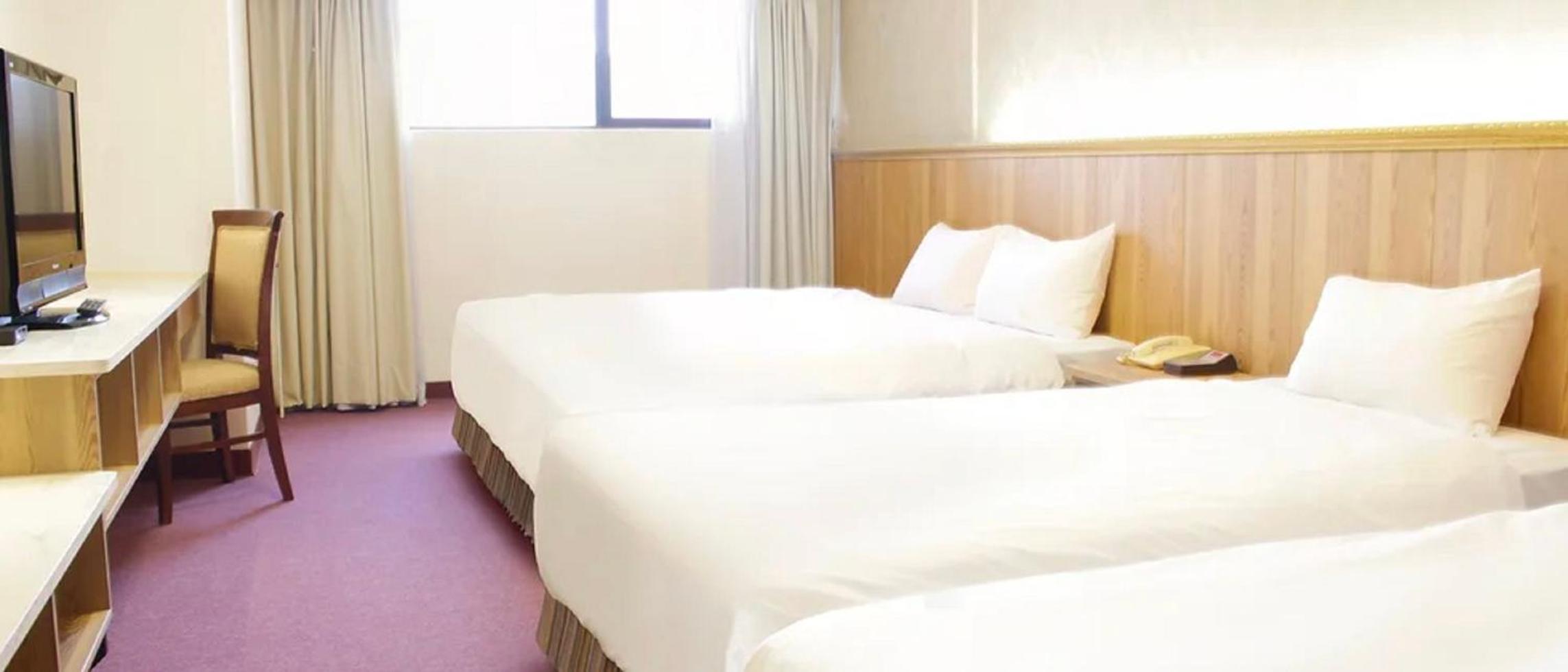 Standard Quadruple Room - Photo 10
