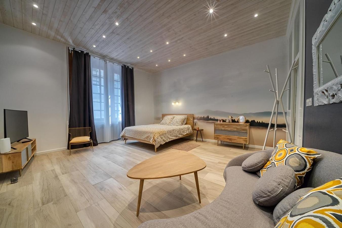 Suite Gold photo 1