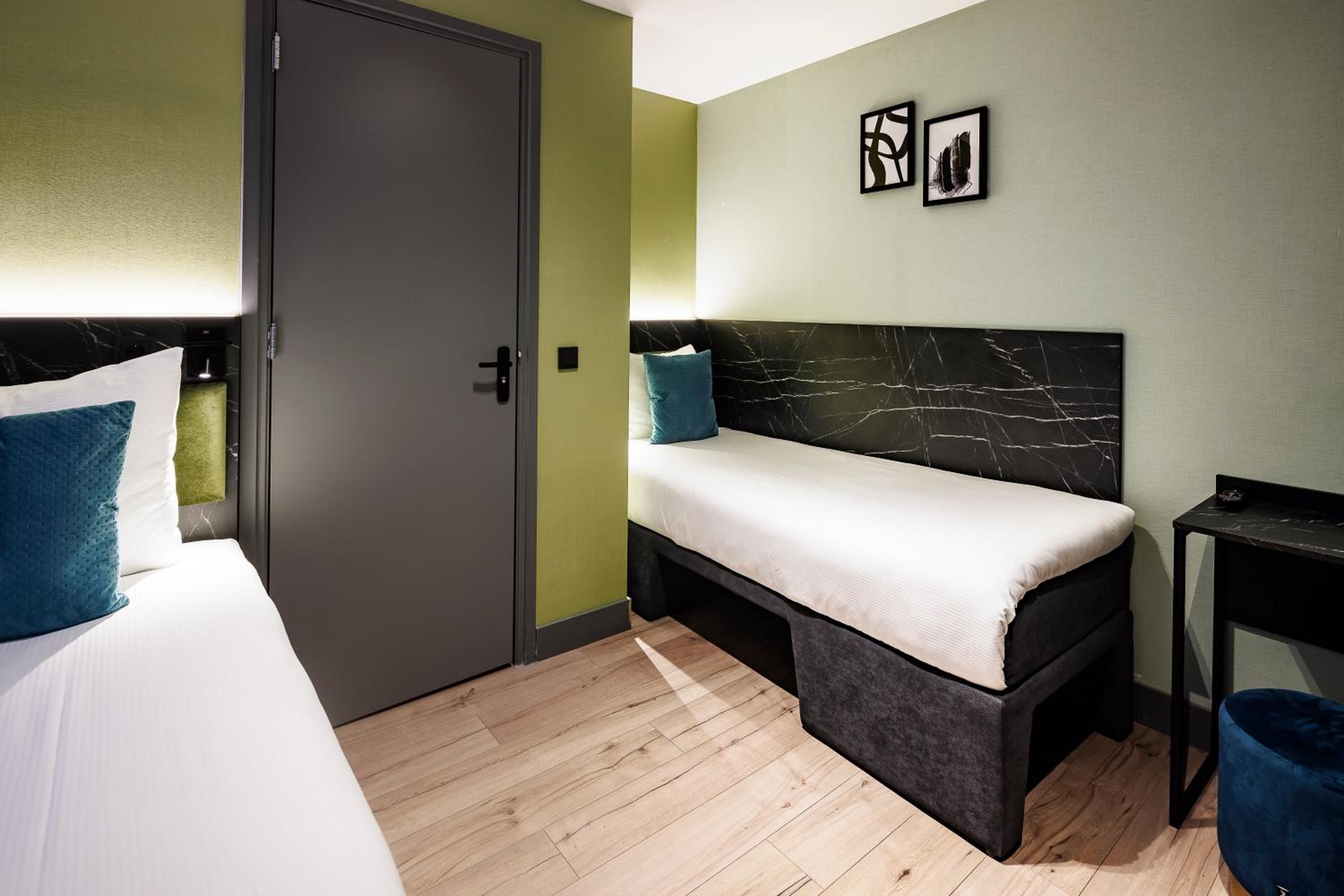 Twin Room with Private Bathroom