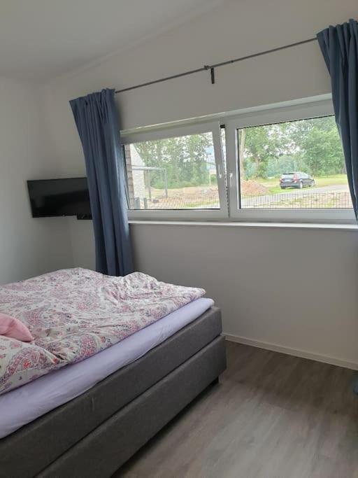 Three-Bedroom House photo 1
