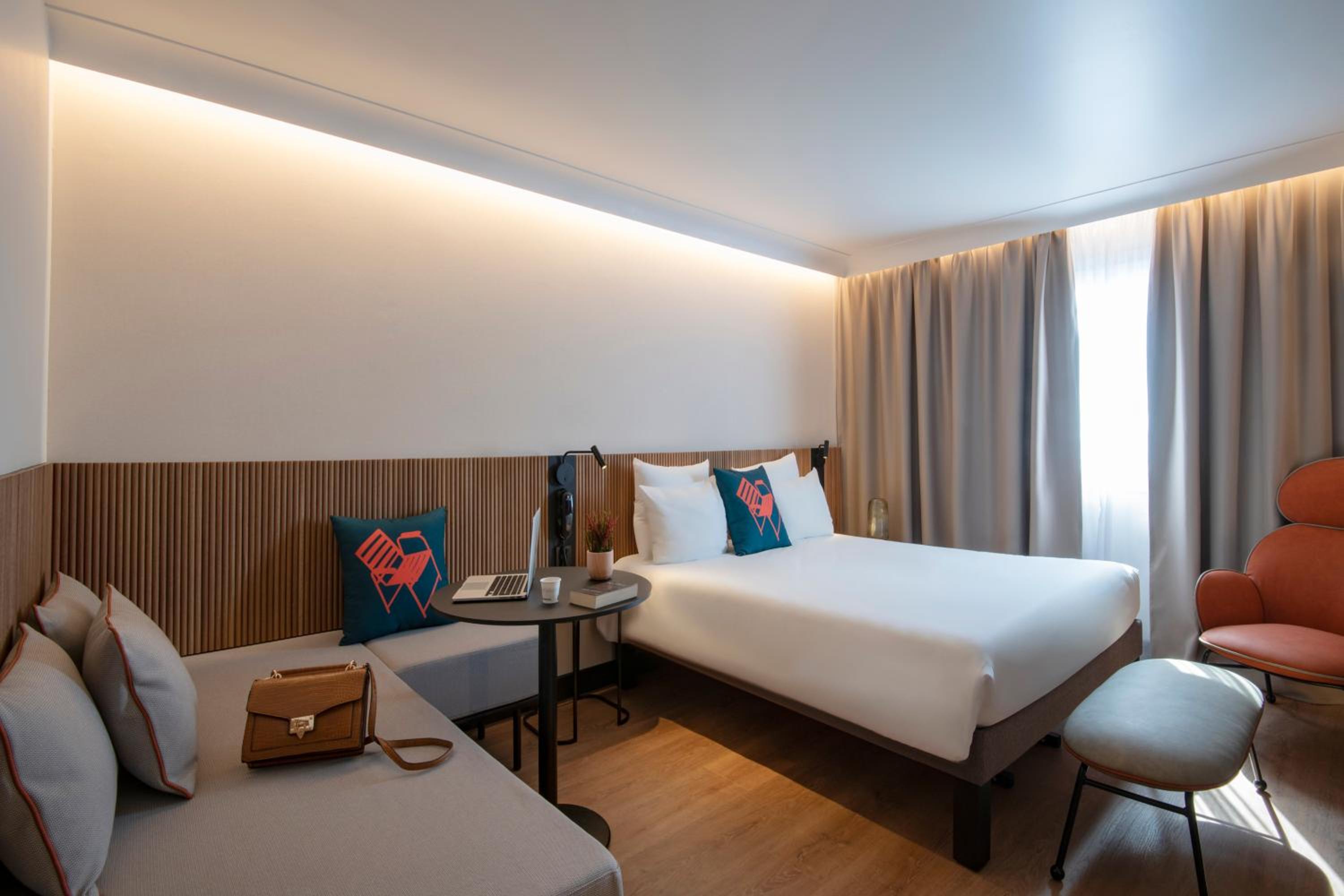 Executive Double Room - Photo 8
