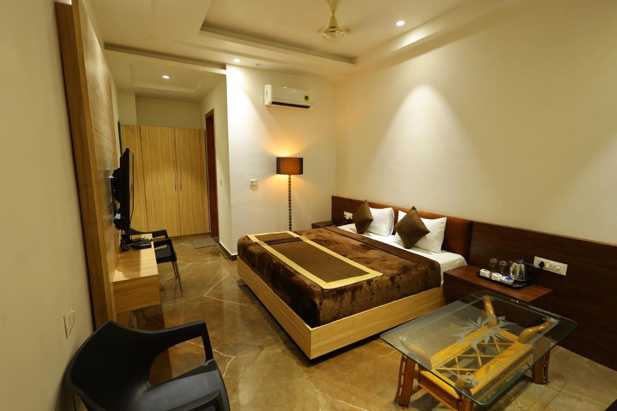 Standard Double Room - Photo 2