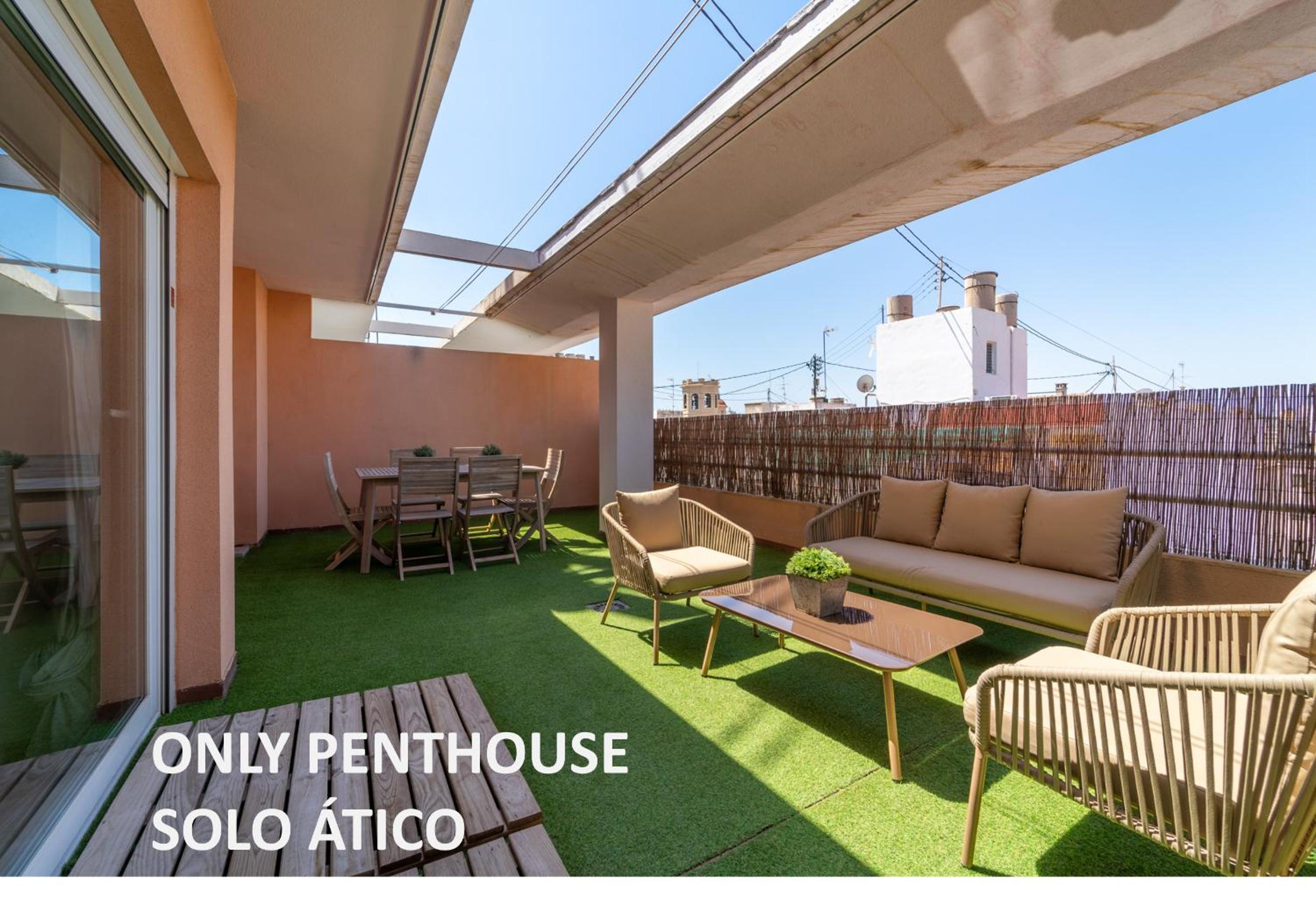 Penthouse Apartment - Photo 42