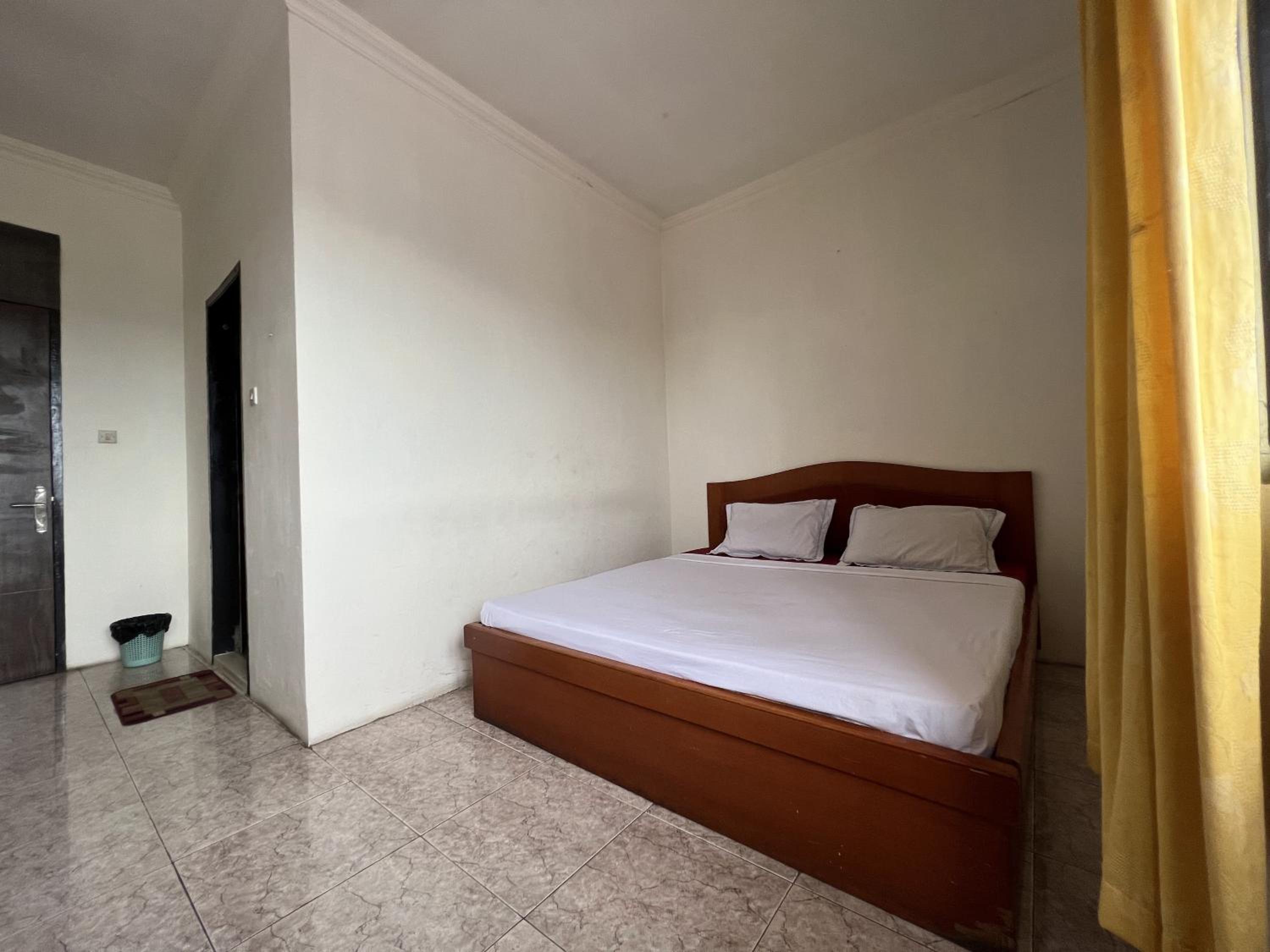 Standard Double Room - Photo 4