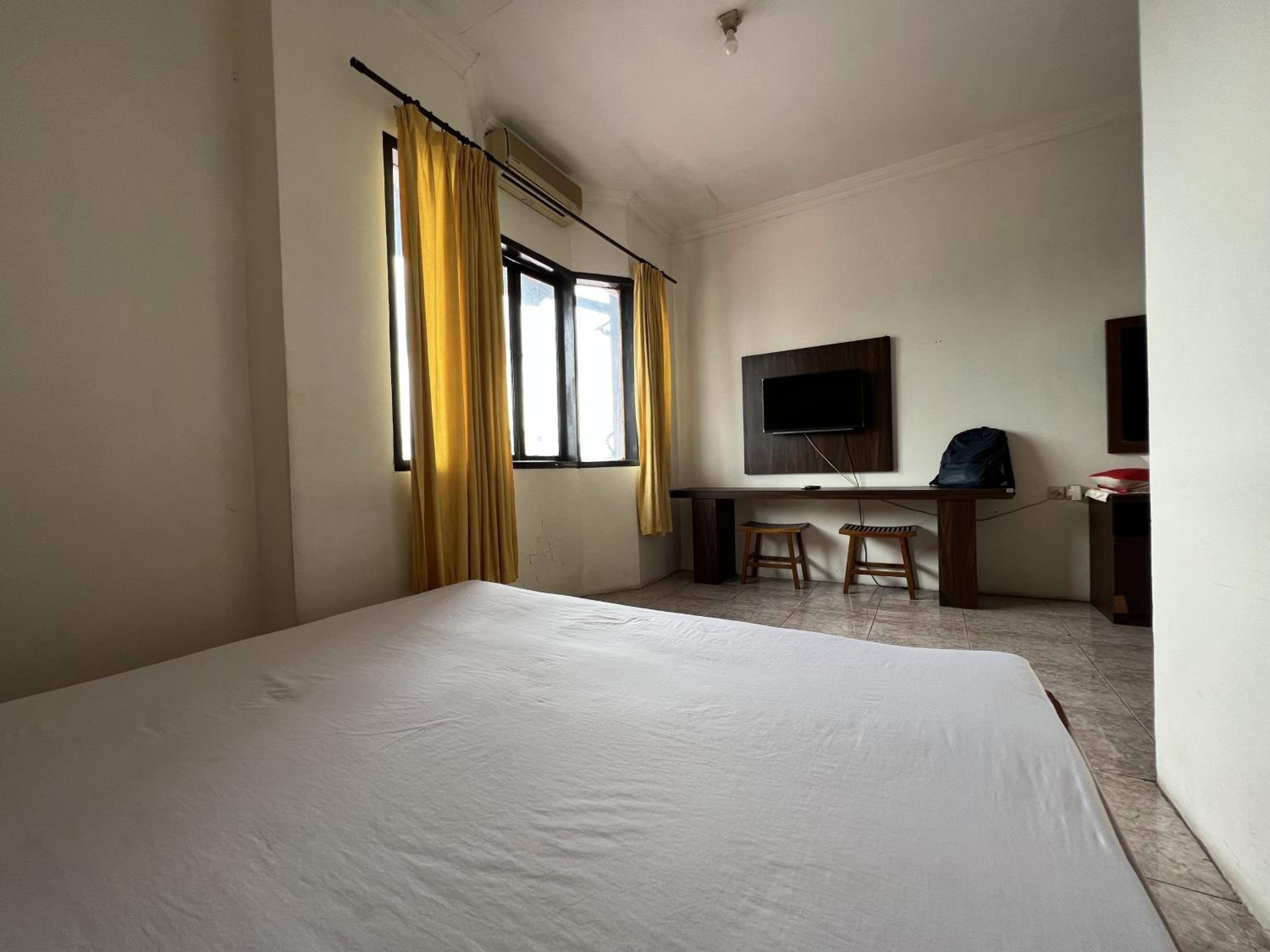 Standard Double Room - Photo 8