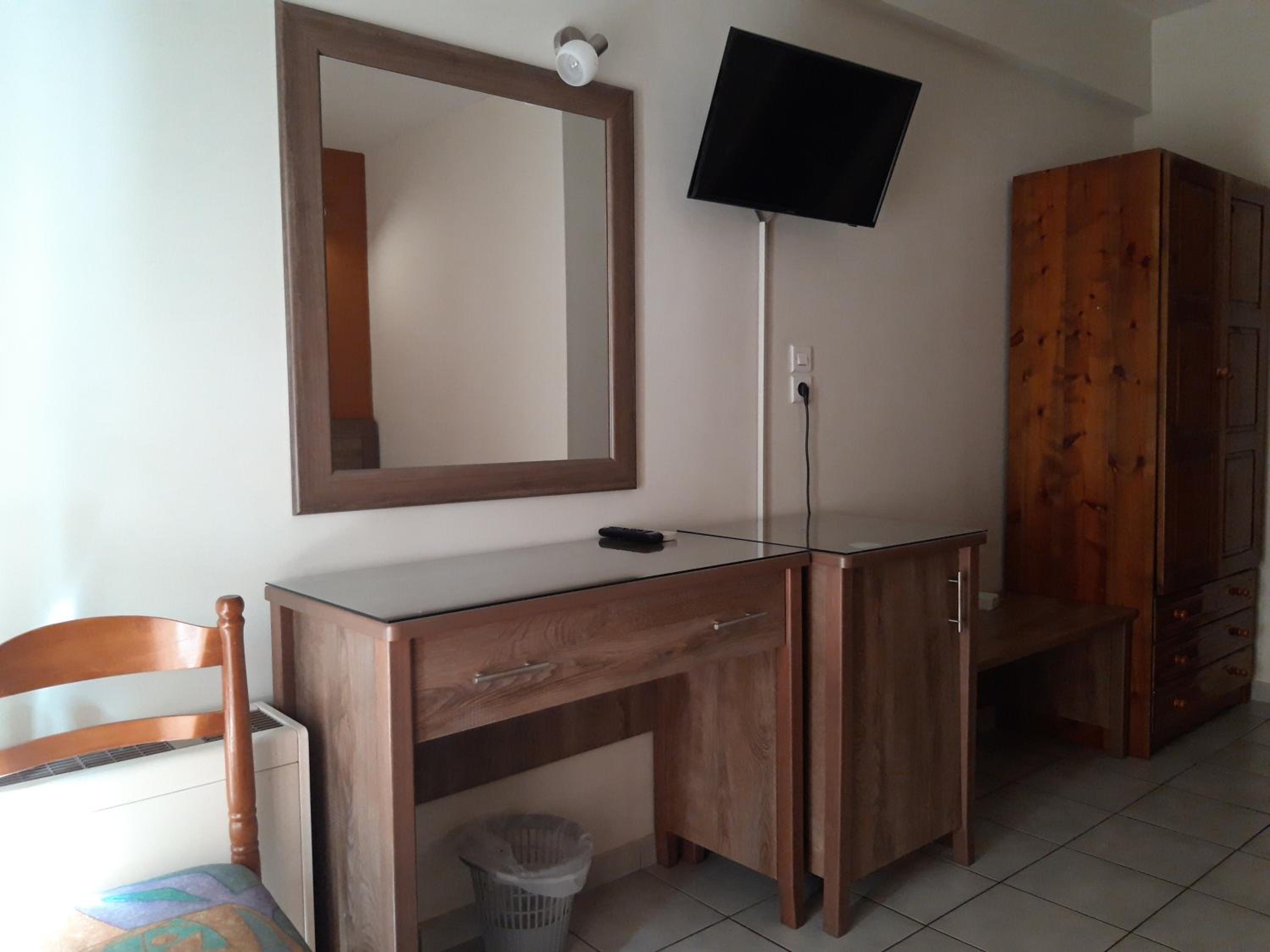 Double or Twin Room photo 1