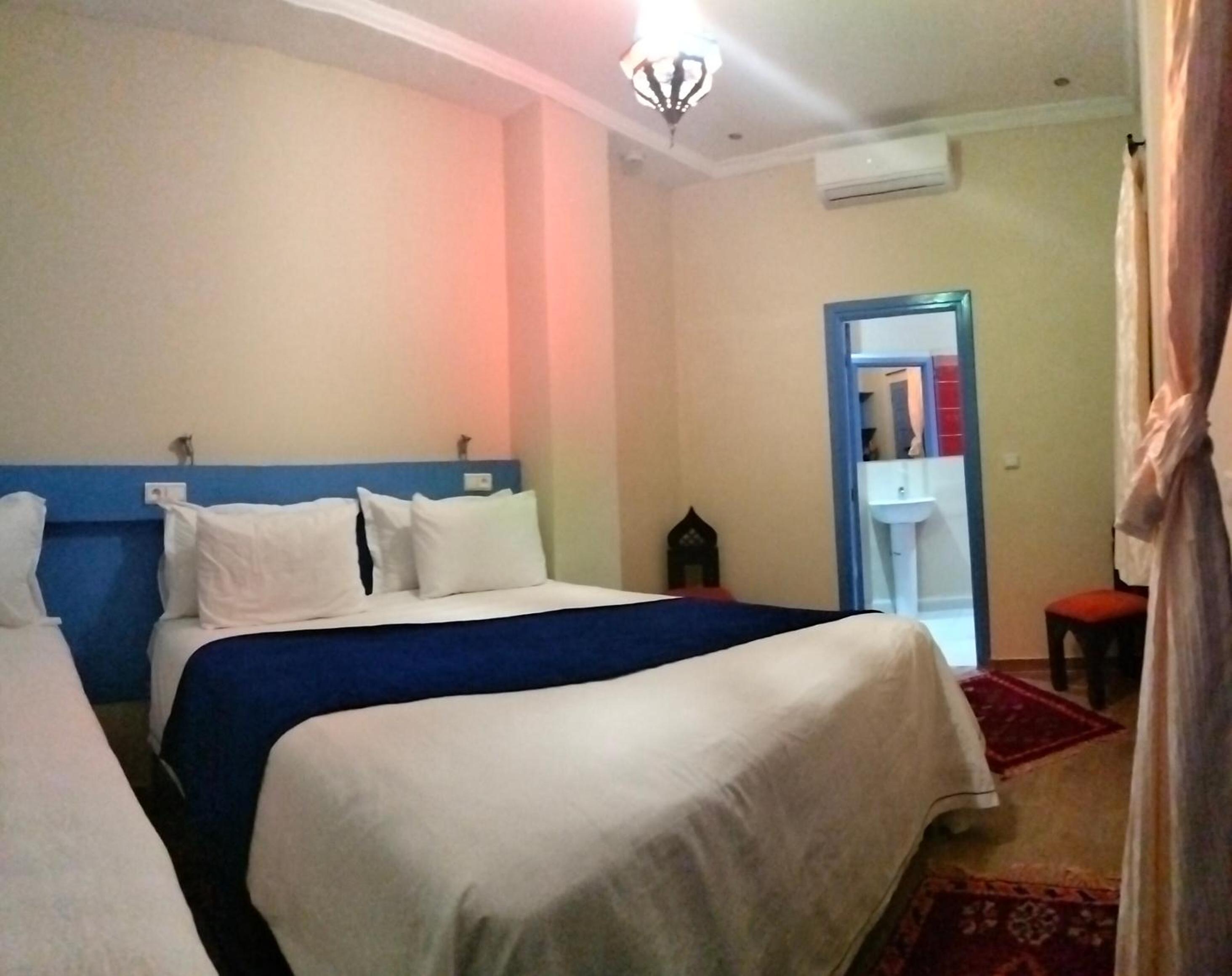 Comfort Triple Room with Shower - Photo 15