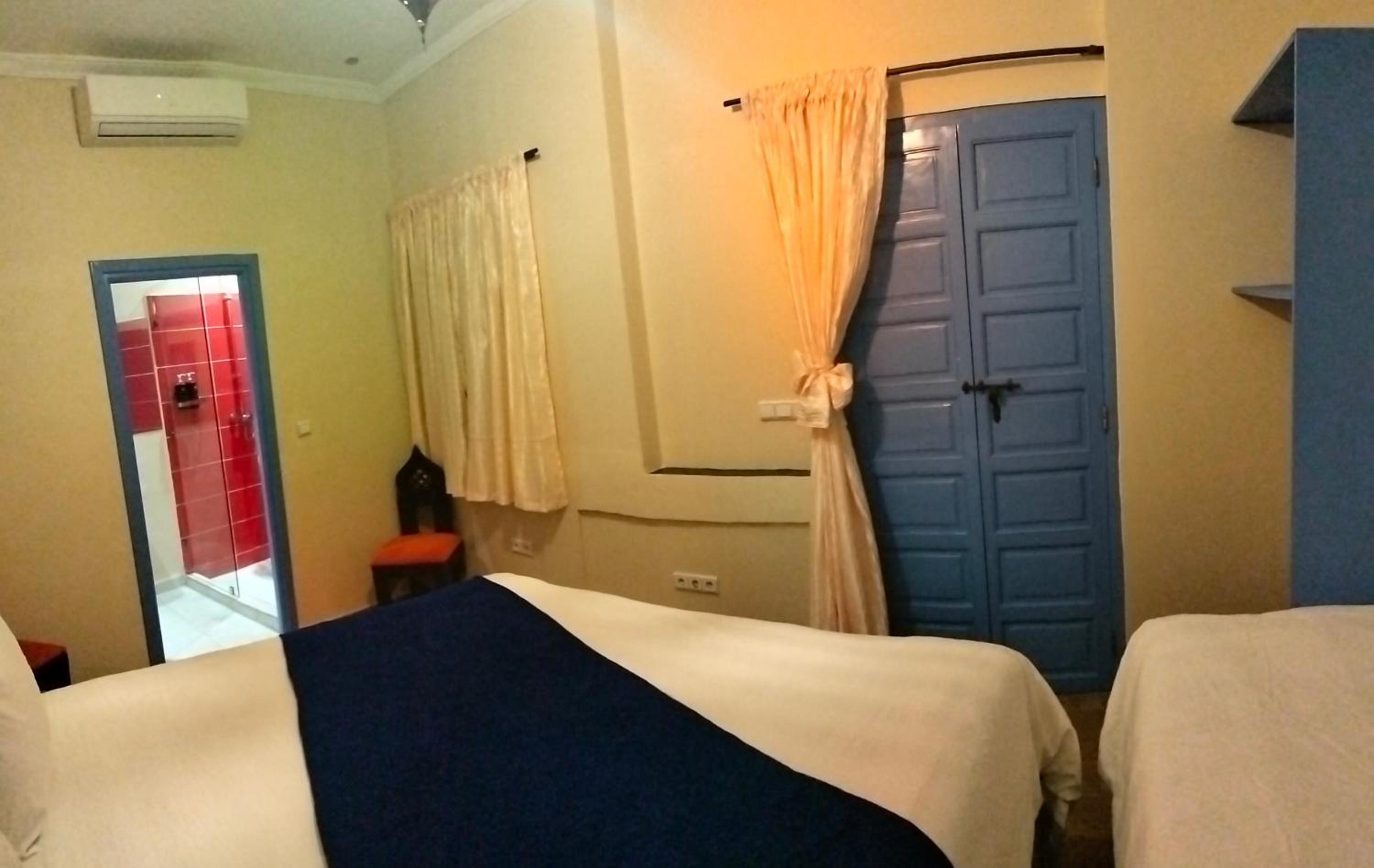 Comfort Triple Room with Shower - Photo 14