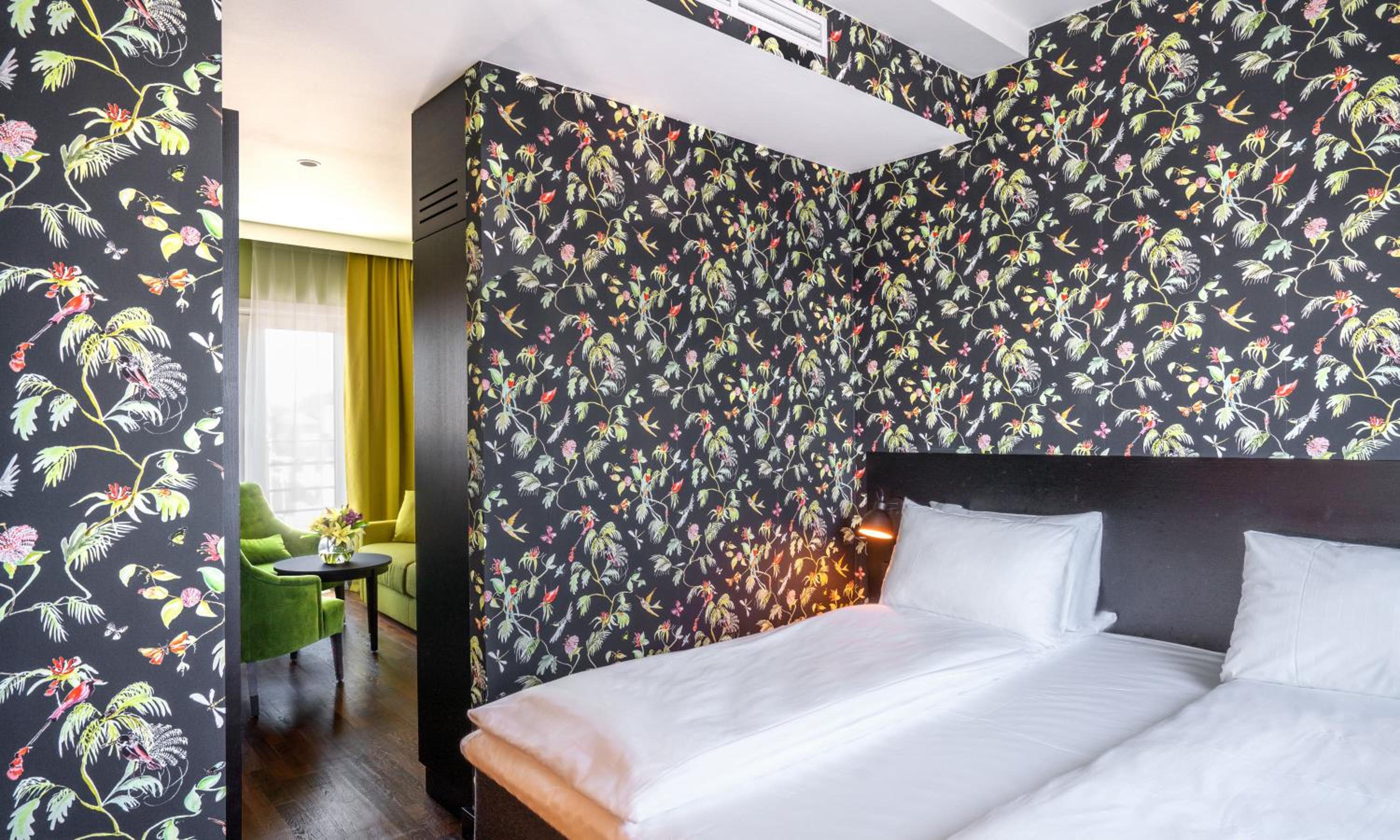 Business Double Room - Photo 1