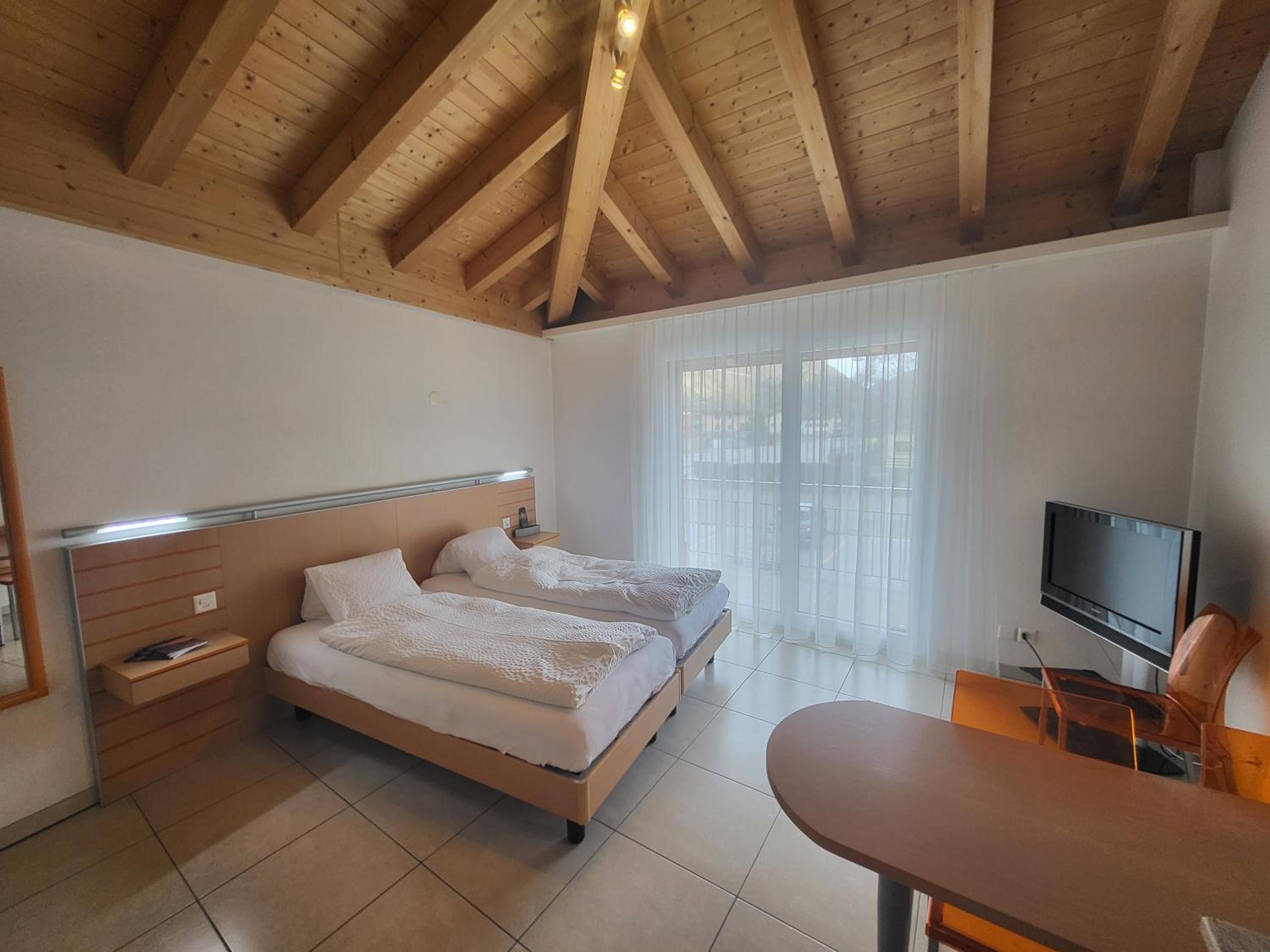 Superior Double or Twin Room - Photo 8