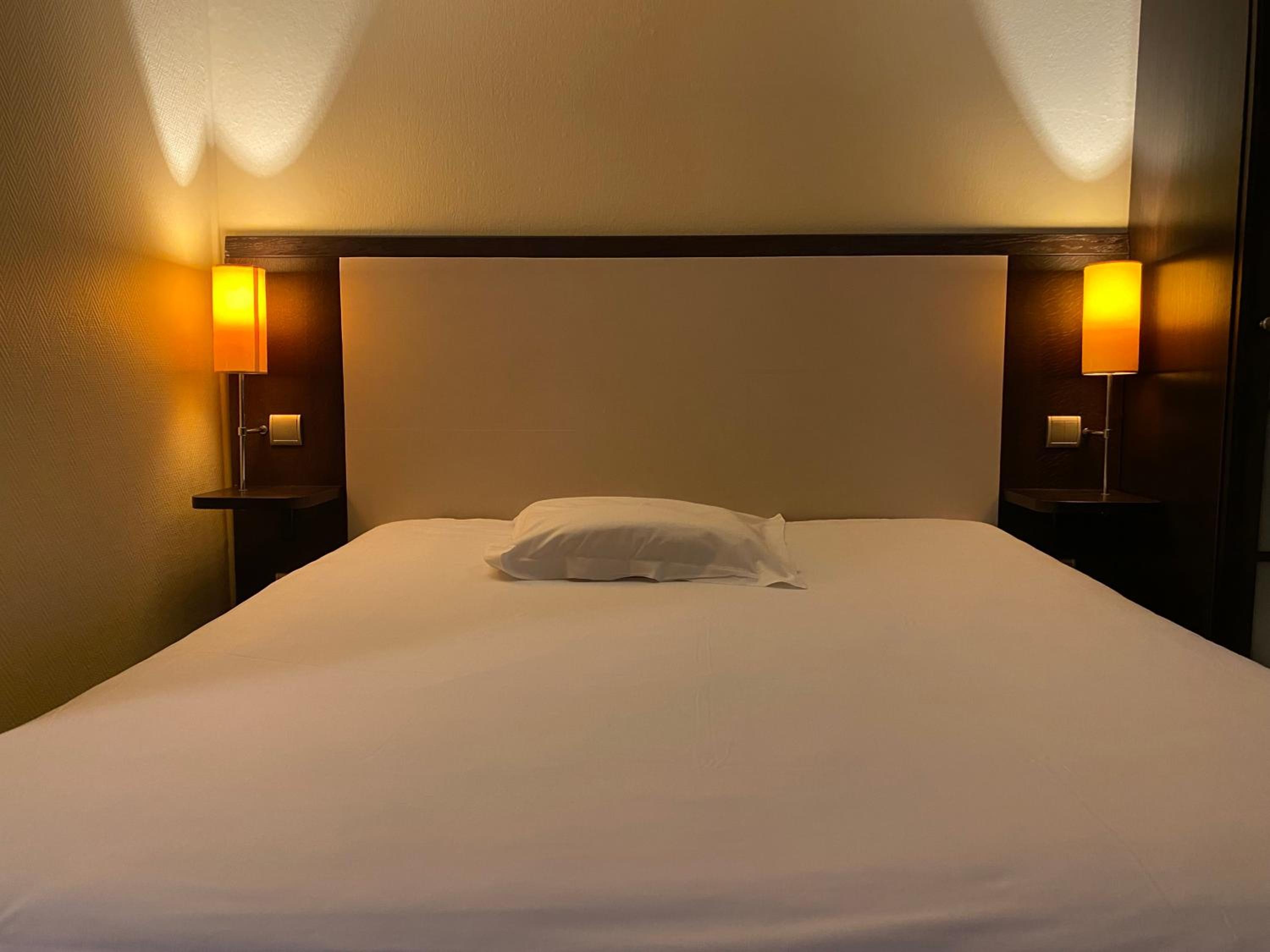 Double Room - Photo 5