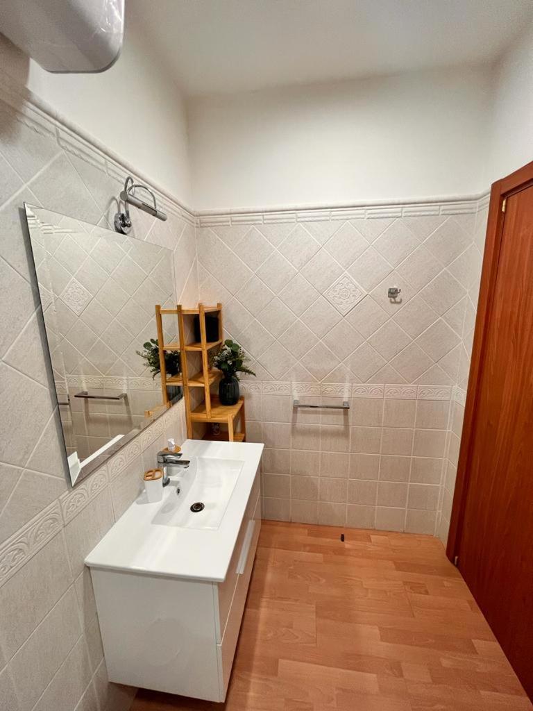 Quadruple Room with Private External Bathroom - Photo 15