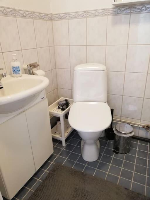 One-Bedroom Apartment - Photo 2