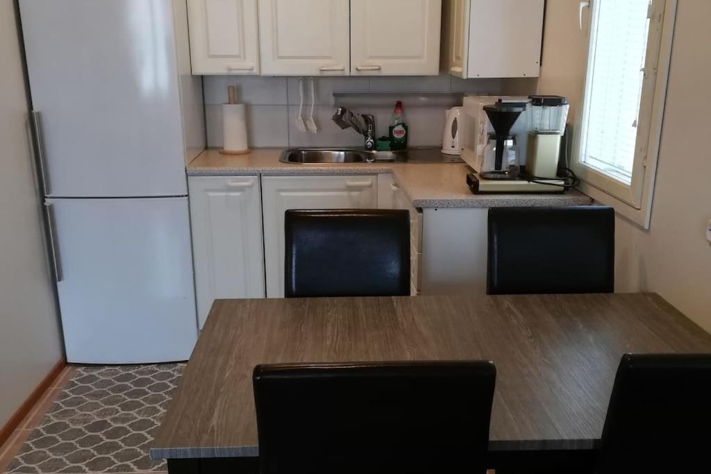 One-Bedroom Apartment - Photo 4
